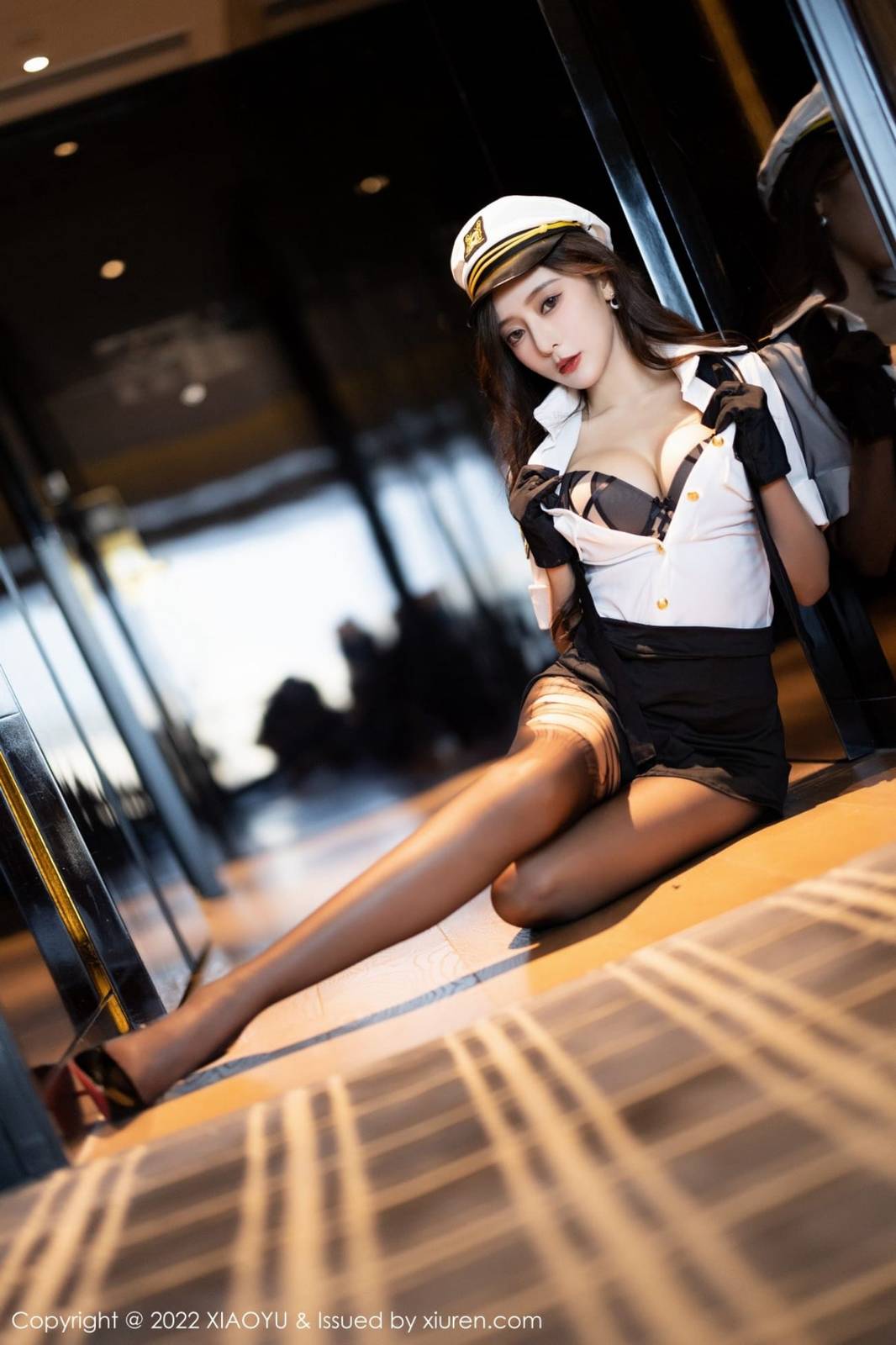 语画界性感女神王馨瑶yanni女警制服搭配黑丝美腿写真-31