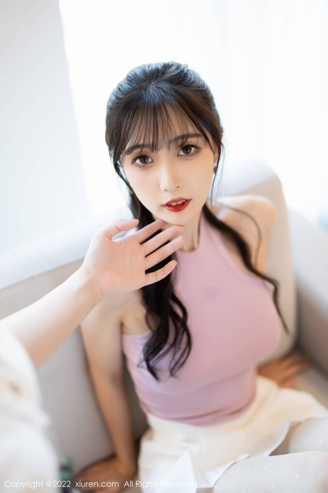 秀人网性感女神林星阑淡紫色上衣搭配白色短裙诱人写真-18