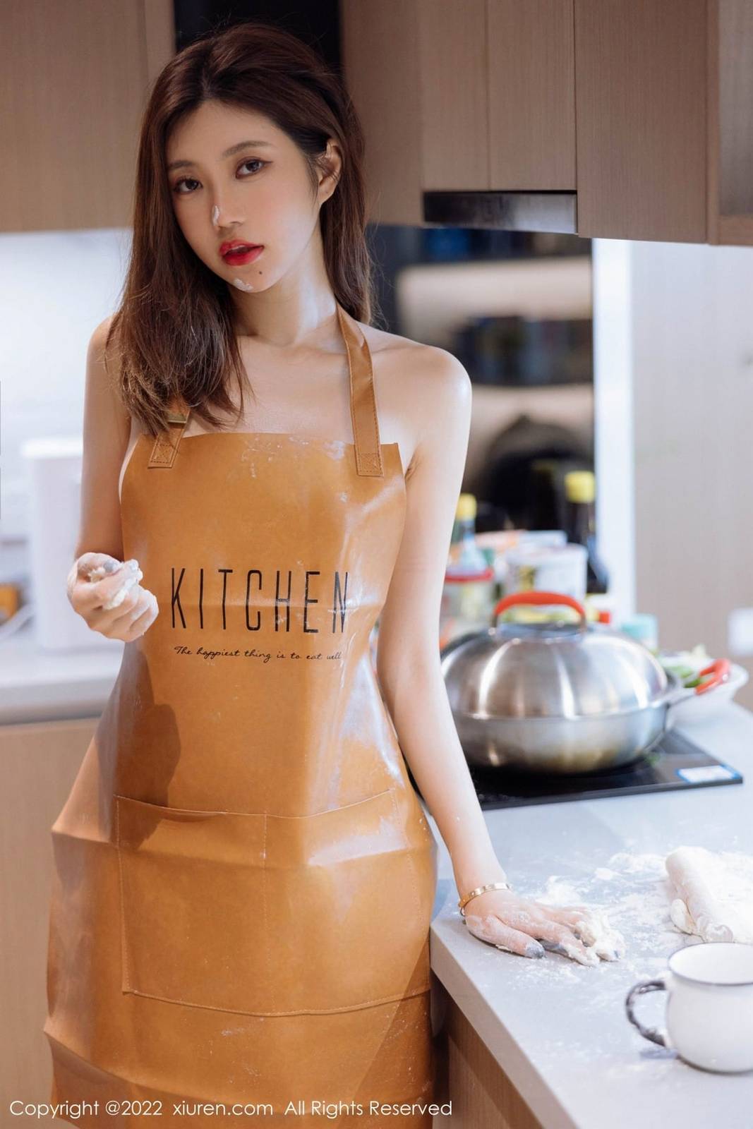 秀人网性感女神绮里嘉ula淡粉色连衣短裙搭配原色丝袜写真-25