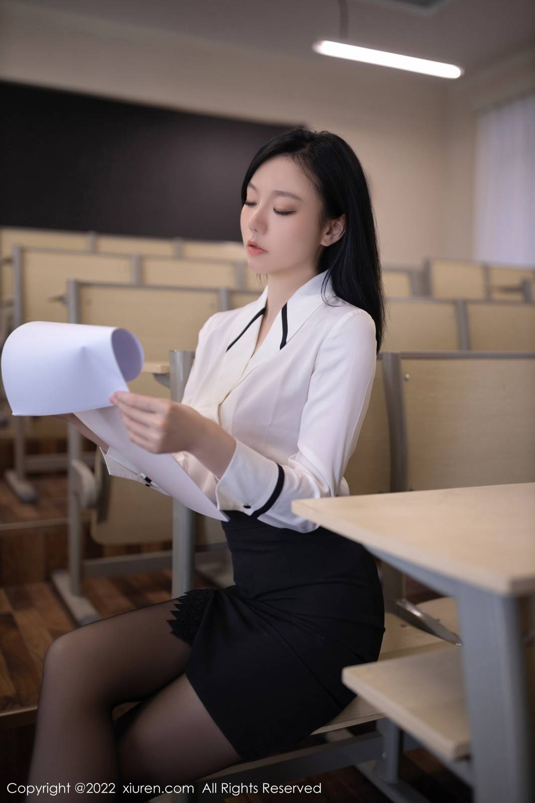 秀人网美女模特安然anran白色上衣教师角色性感私房写真-7