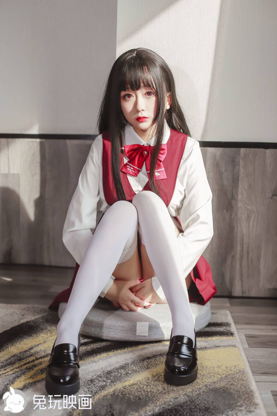 兔玩映画清纯少女一袭红裙搭配白丝系列萝莉控美图
