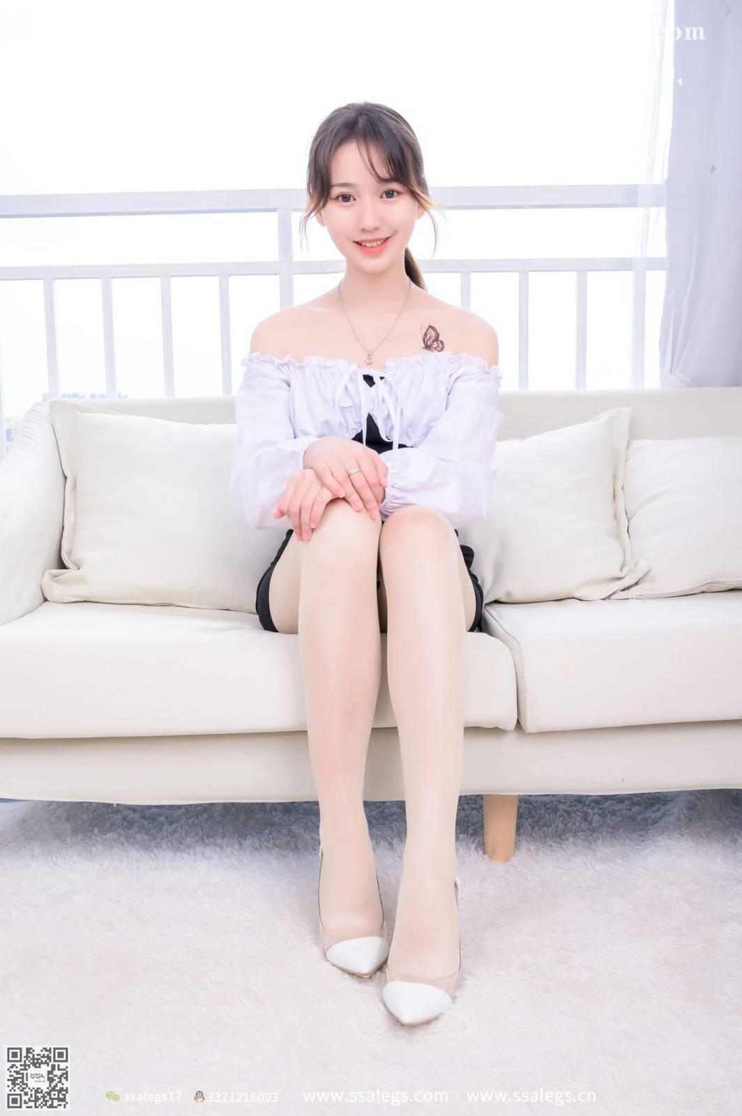 SSA丝社新人模特宝宝这个女孩笑得很甜丝袜主题超清写真