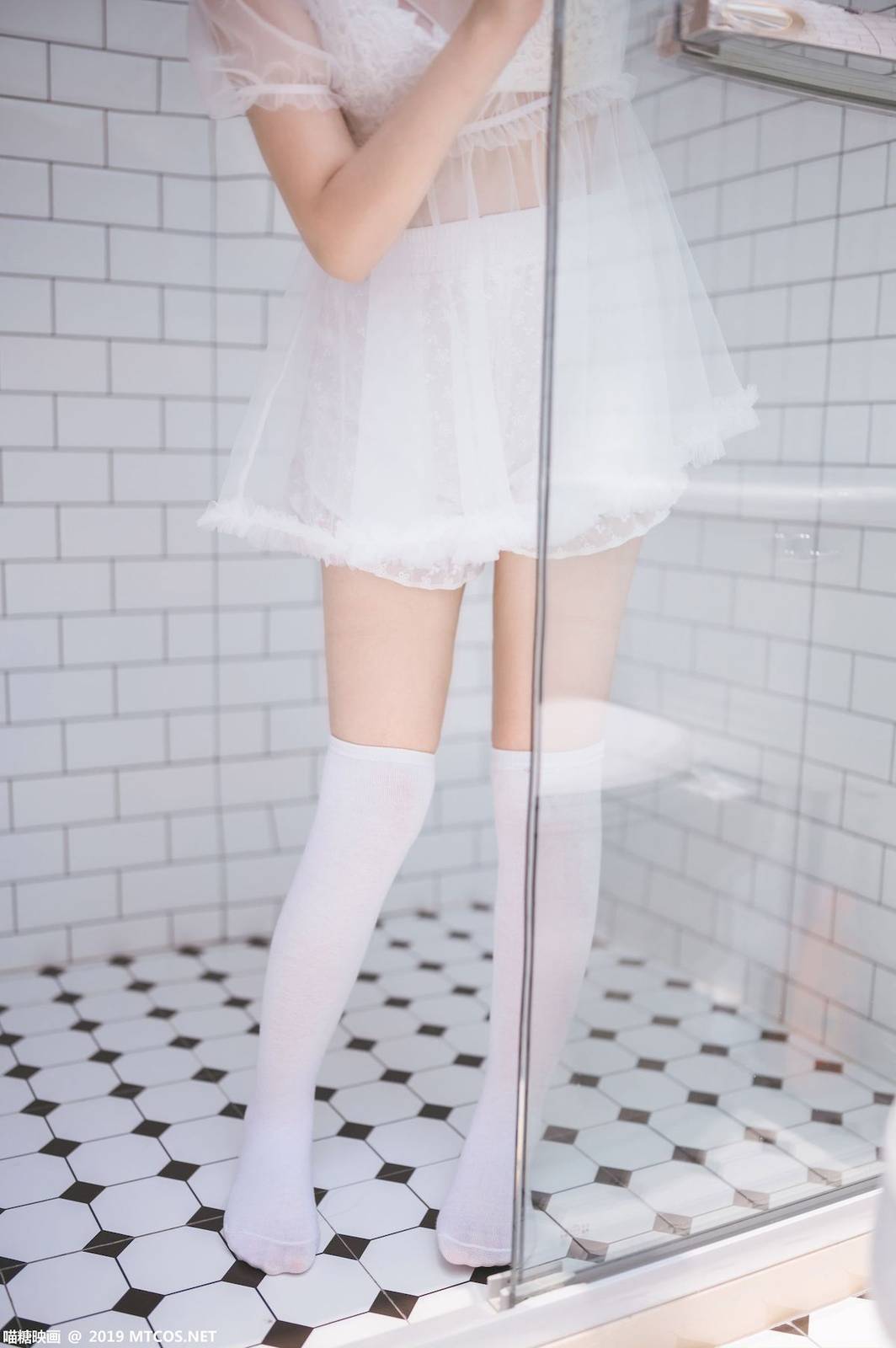 喵糖映画萝莉控浴室轻透蕾丝长筒袜白色の物语-21