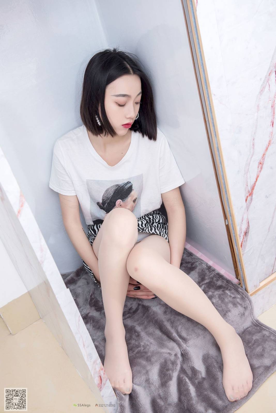 SSA丝社模特大大邻家小妹原色丝袜居家女友系列写真-32