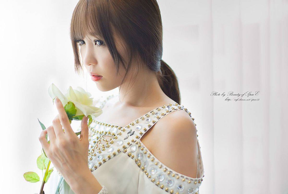 网络美女李恩慧多套服饰清纯超短裙系列高清套图-17