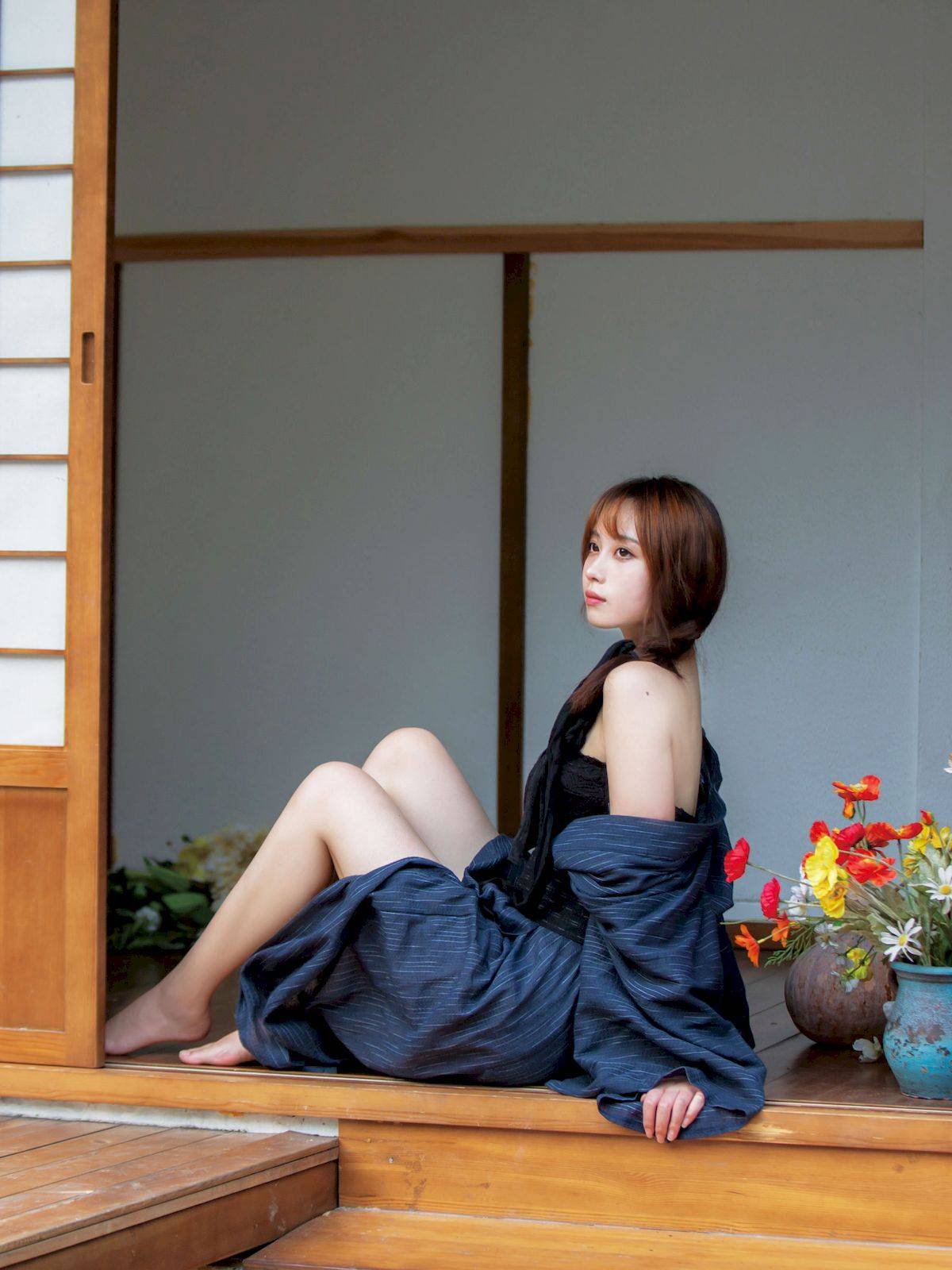 网络红人念雪ww素色和服慵懒神情COS蝶与刀美图-16