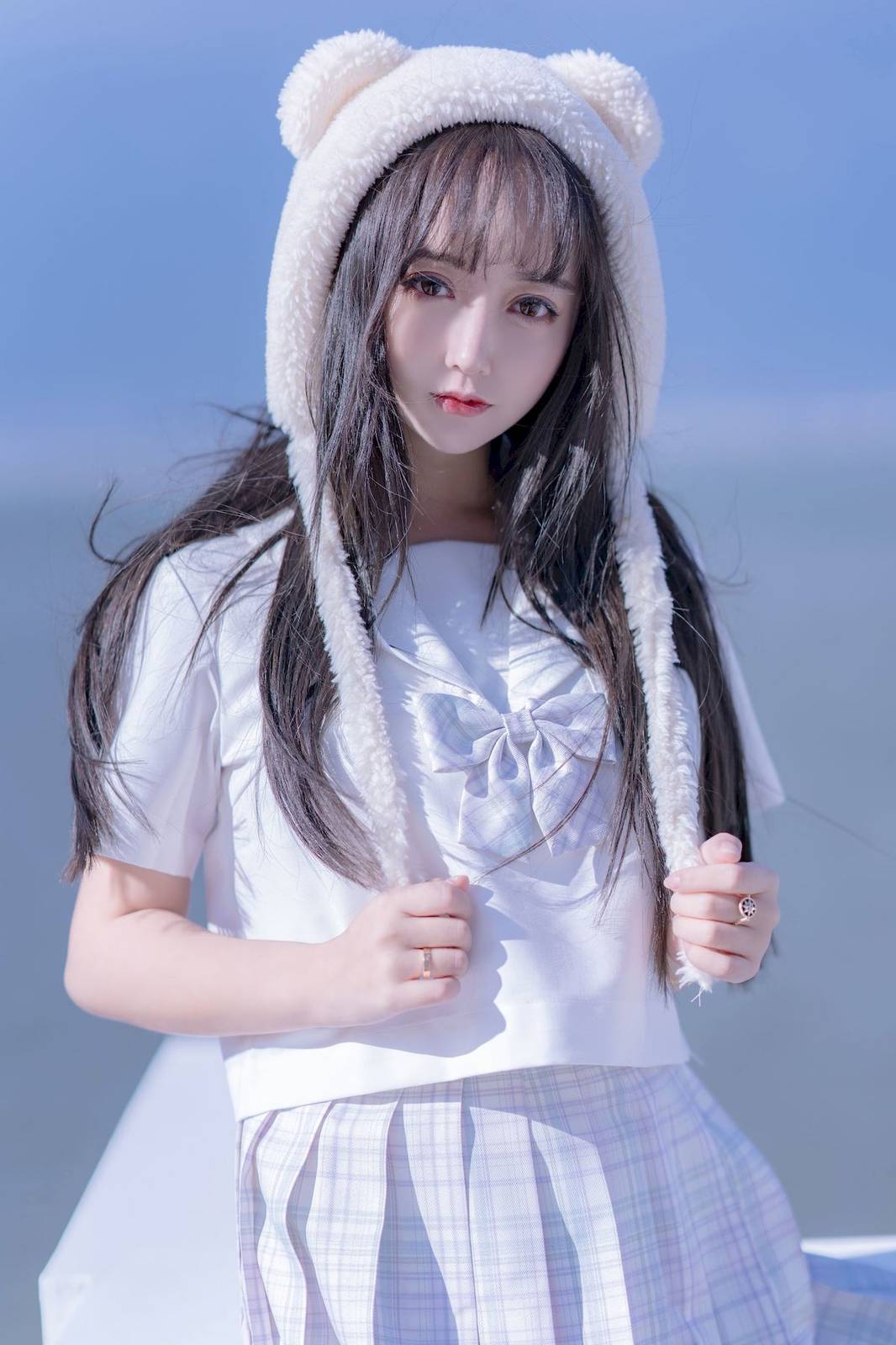 网络美女米线线sama清纯萌妹JK制服户外阳光性感写真-11