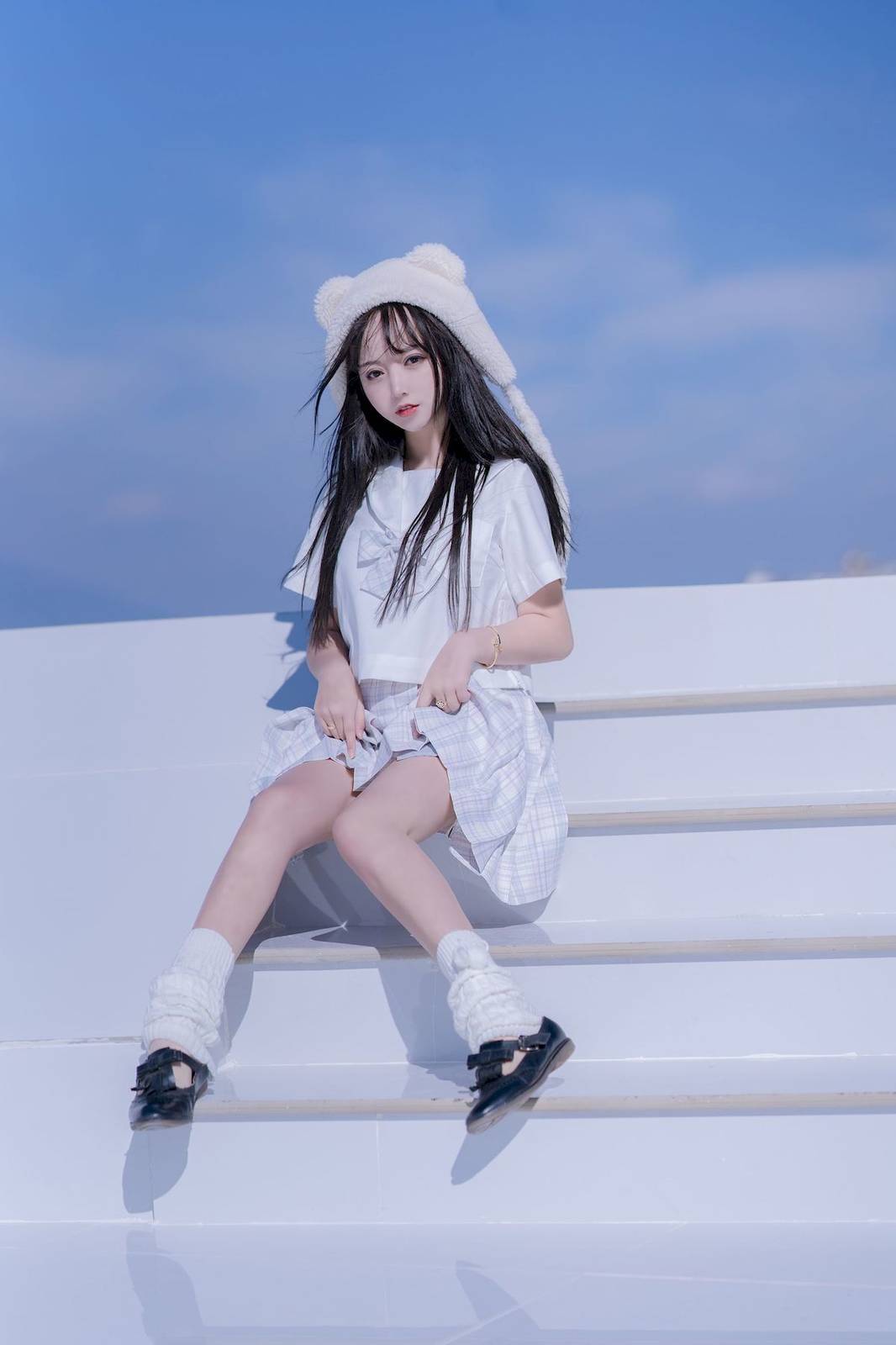 网络美女米线线sama清纯萌妹JK制服户外阳光性感写真-21