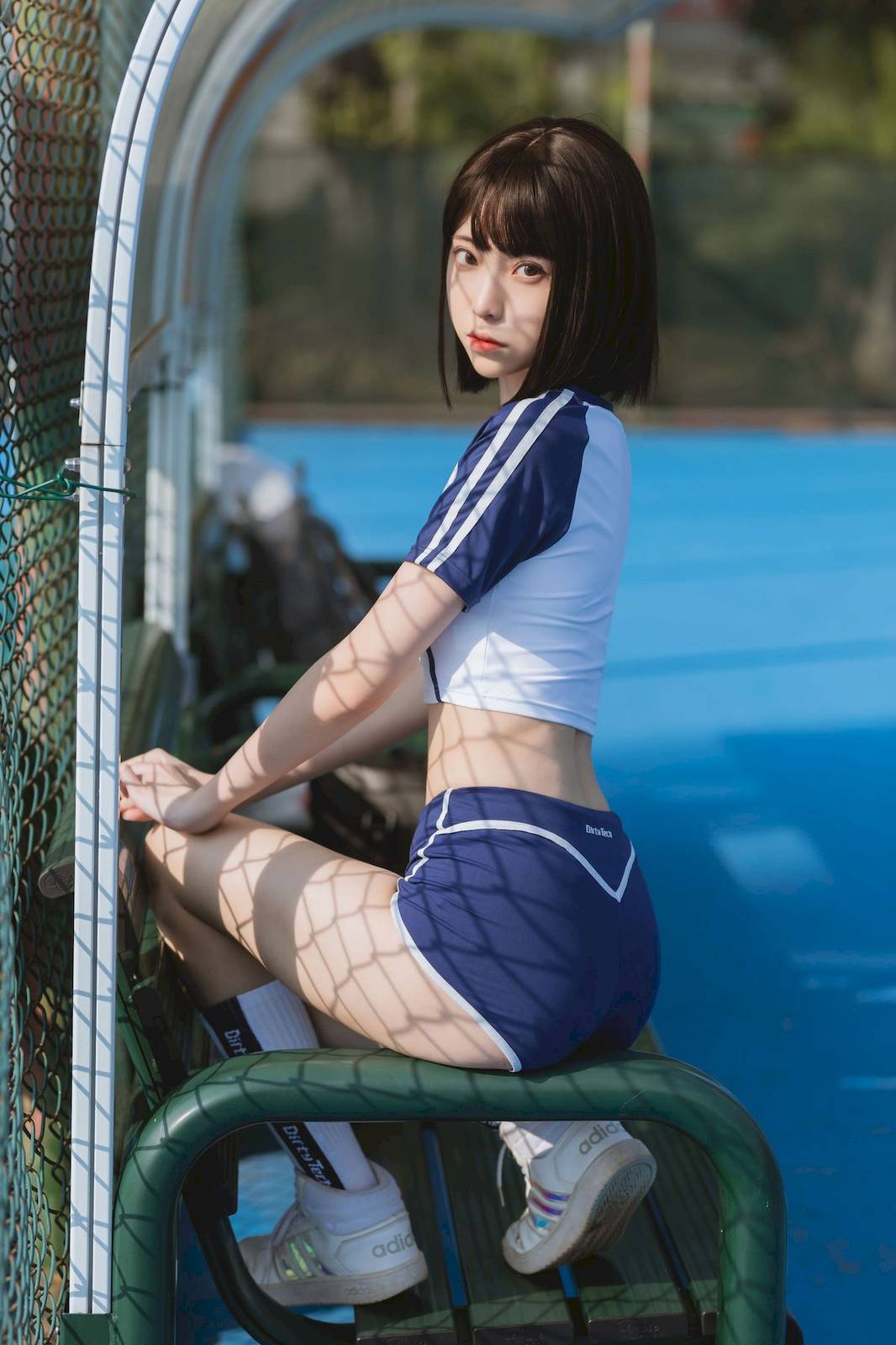 网络美女许岚LAN夏日运动服绿茵场足球宝贝主题清凉写真-14