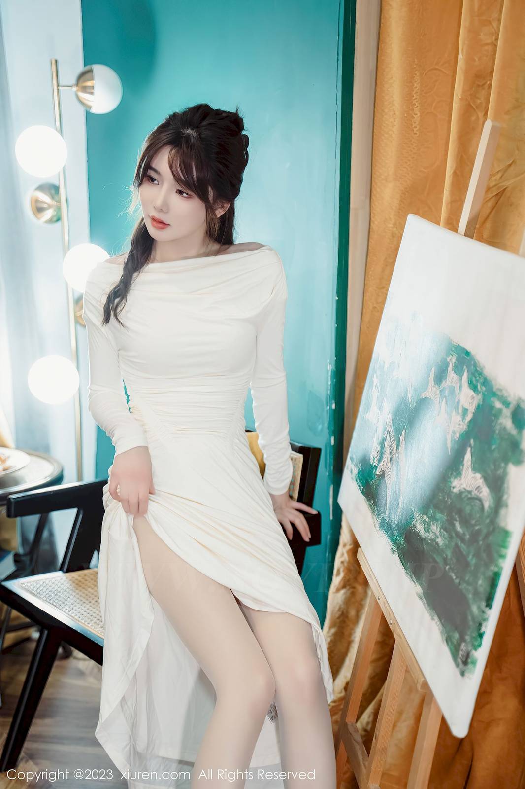 秀人网美女模特婠婠么白色露肩连衣裙原色丝袜性感写真-5