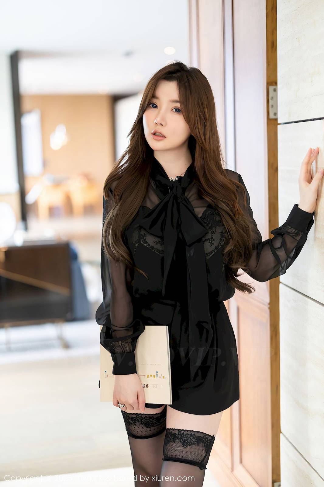 美媛馆模特糯美子MINIbabe黑色服饰搭配魅惑黑丝澳门旅拍