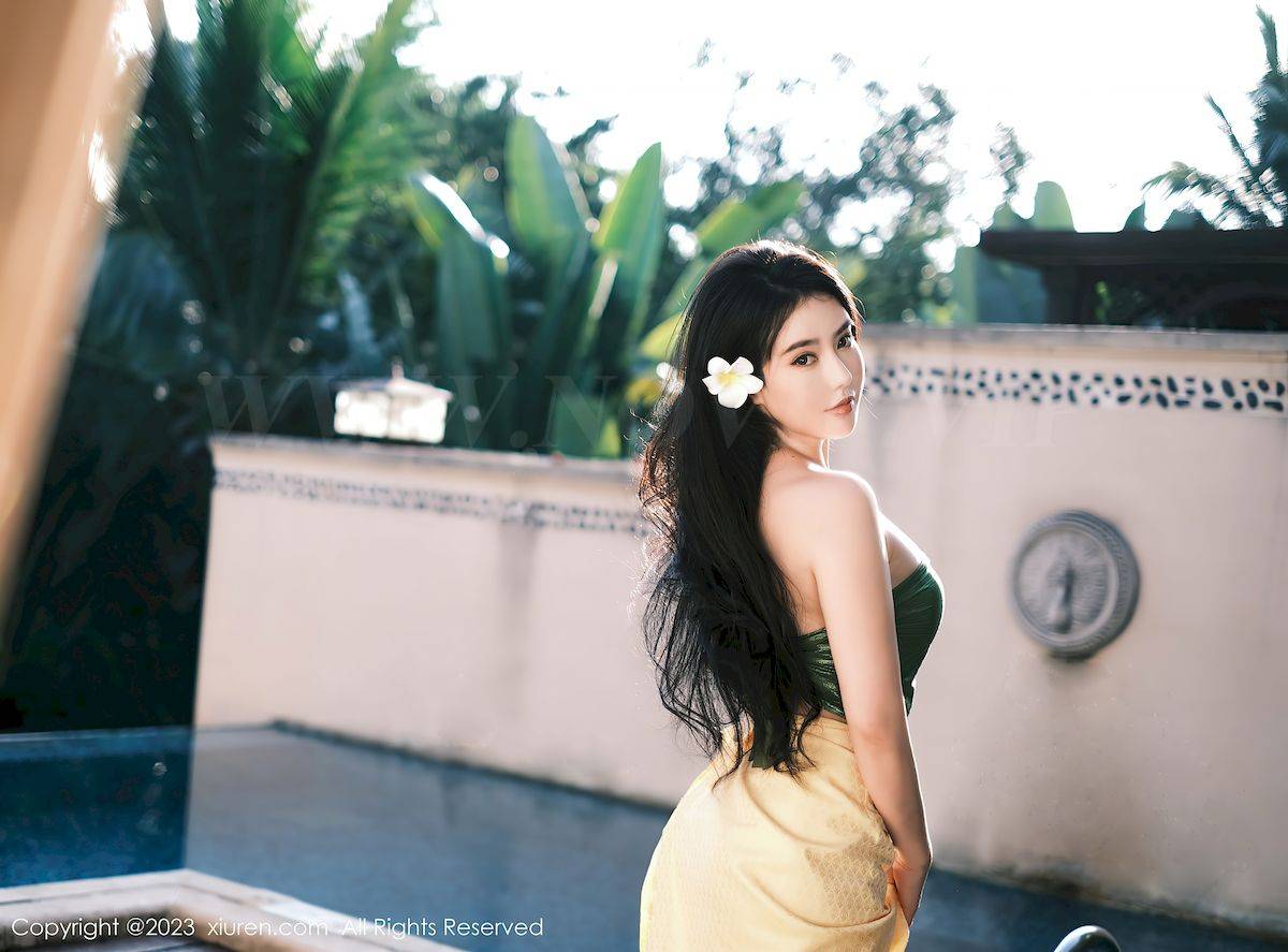 秀人网性感女神Manuela玛鲁娜丰润身材异域风情户外写真-28