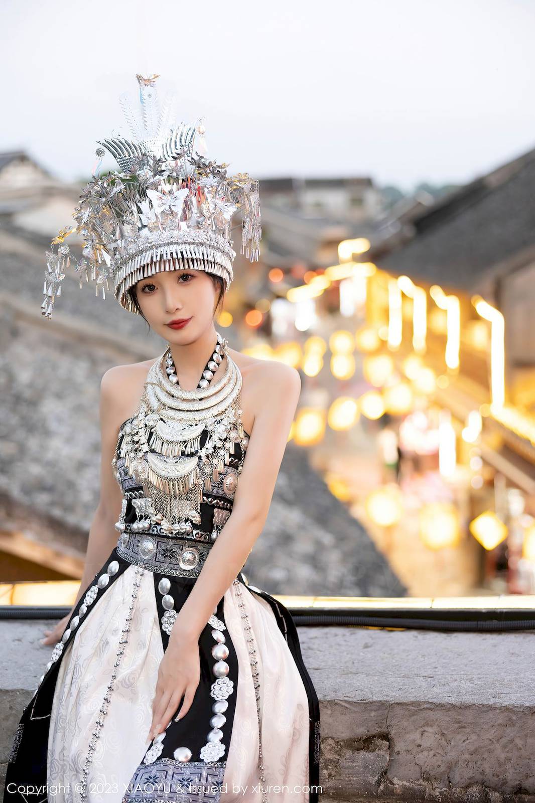 语画界美女模特林星阑蓝杏色旗袍黑色苗族服饰性感写真-20