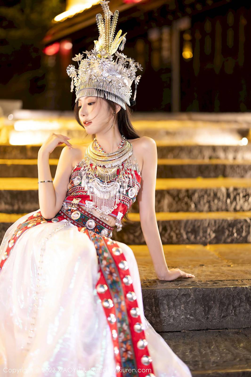 语画界性感女神王馨瑶yanni黑色薄纱少数民族穿搭贵州旅拍-3