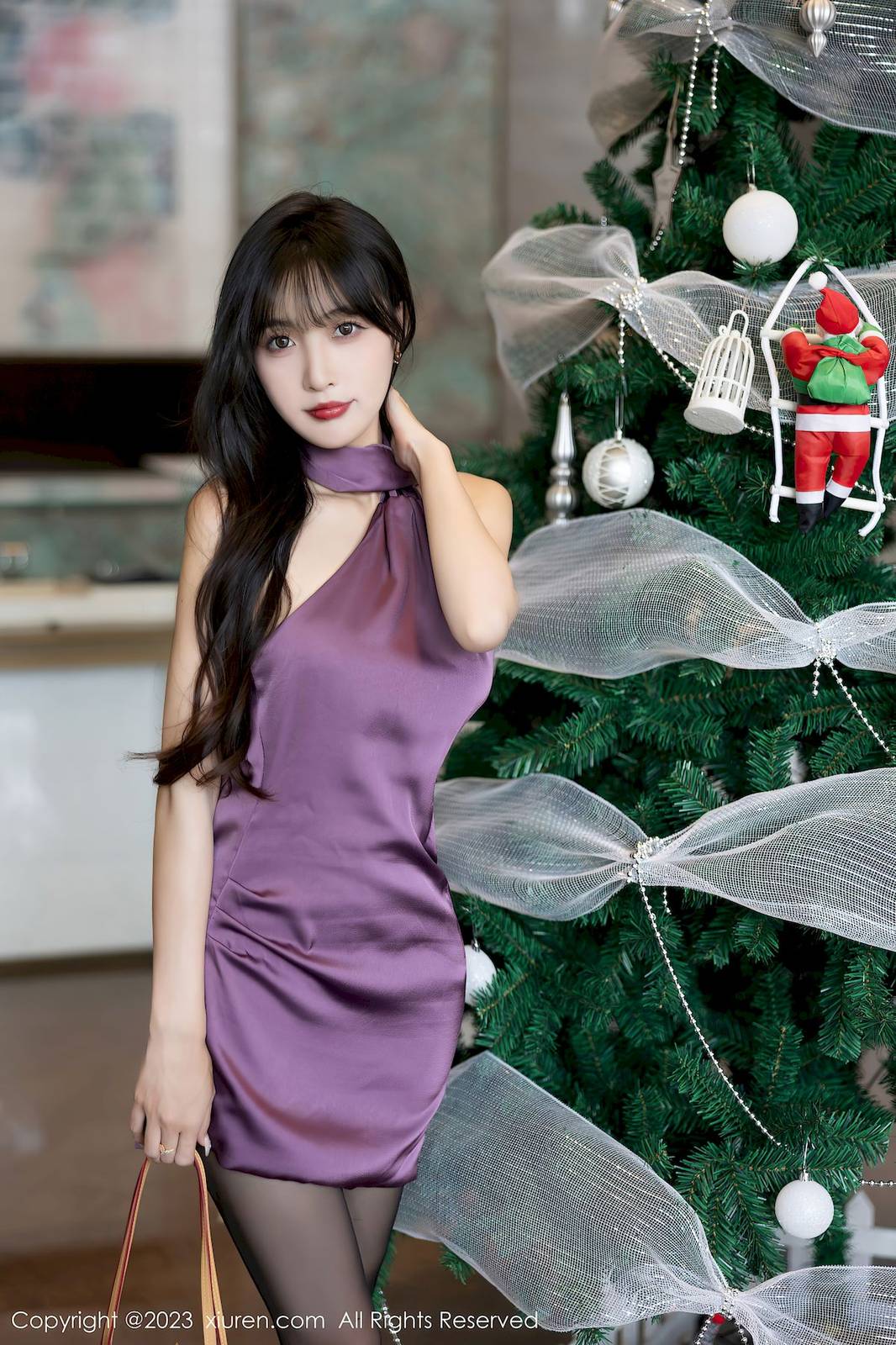 秀人网模特林星阑紫色露肩连衣短裙魅惑黑丝性感写真