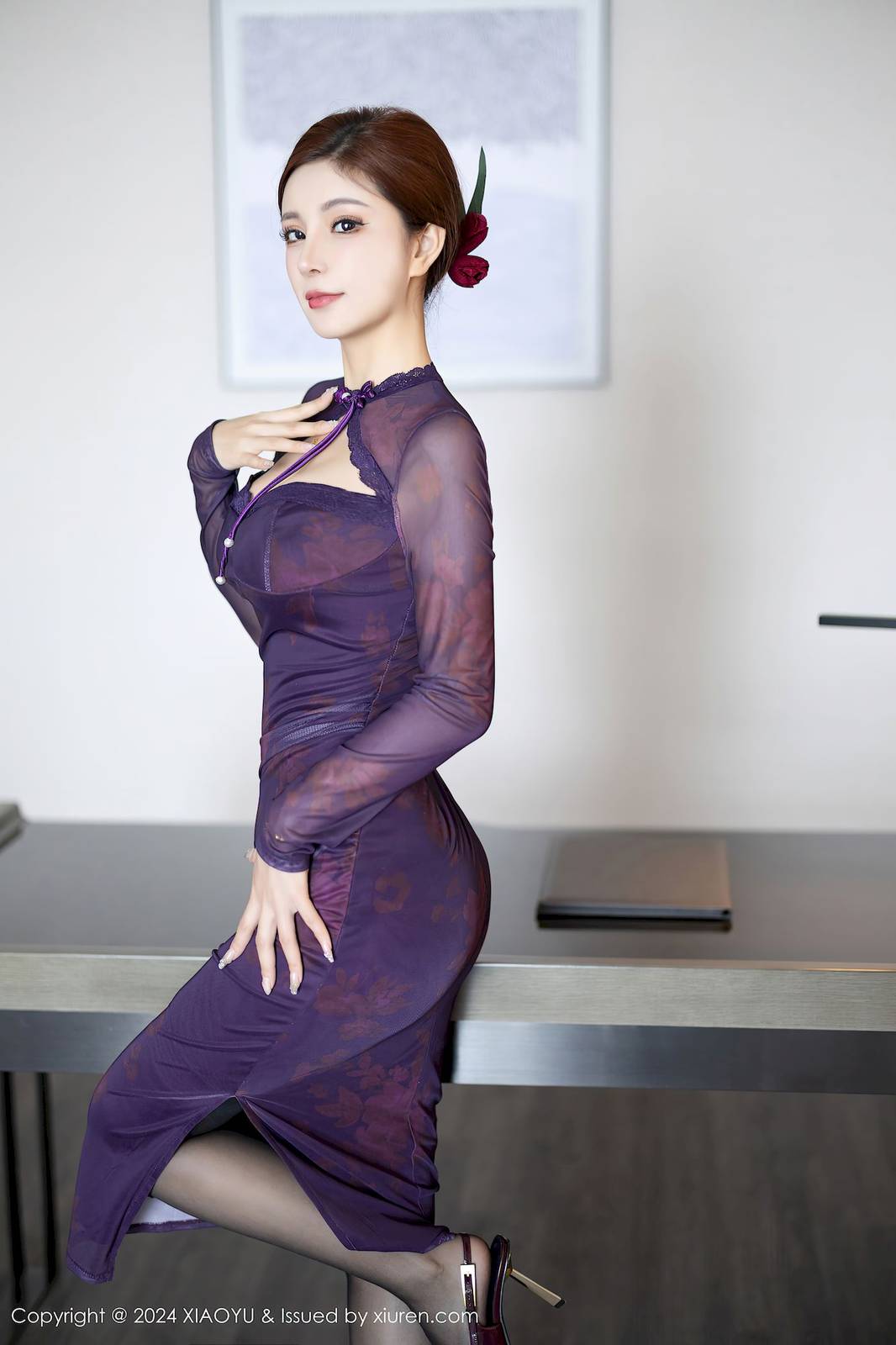 语画界模特小蛮妖Yummy紫色长裙黑丝网格袜海南旅拍-3