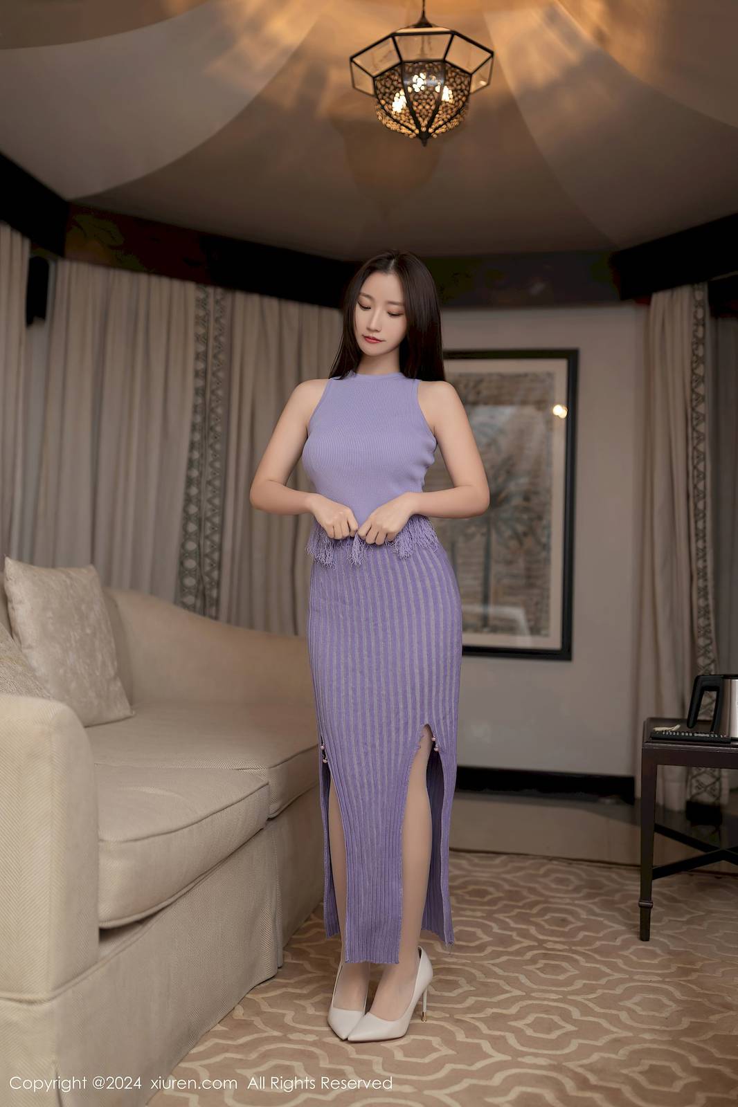 秀人网美女模特杏子Yada紫色短裙配魅惑肉丝性感写真-4