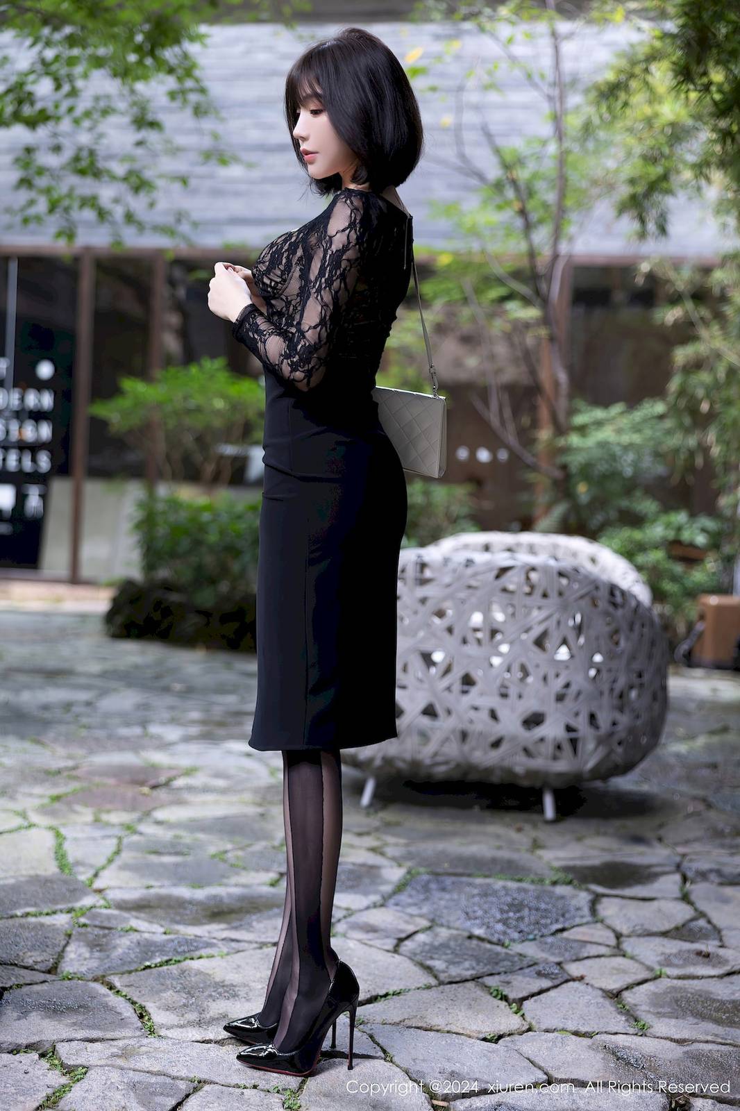 秀人网女神徐莉芝Booty黑色连衣裙魅惑黑丝崇左旅拍-6