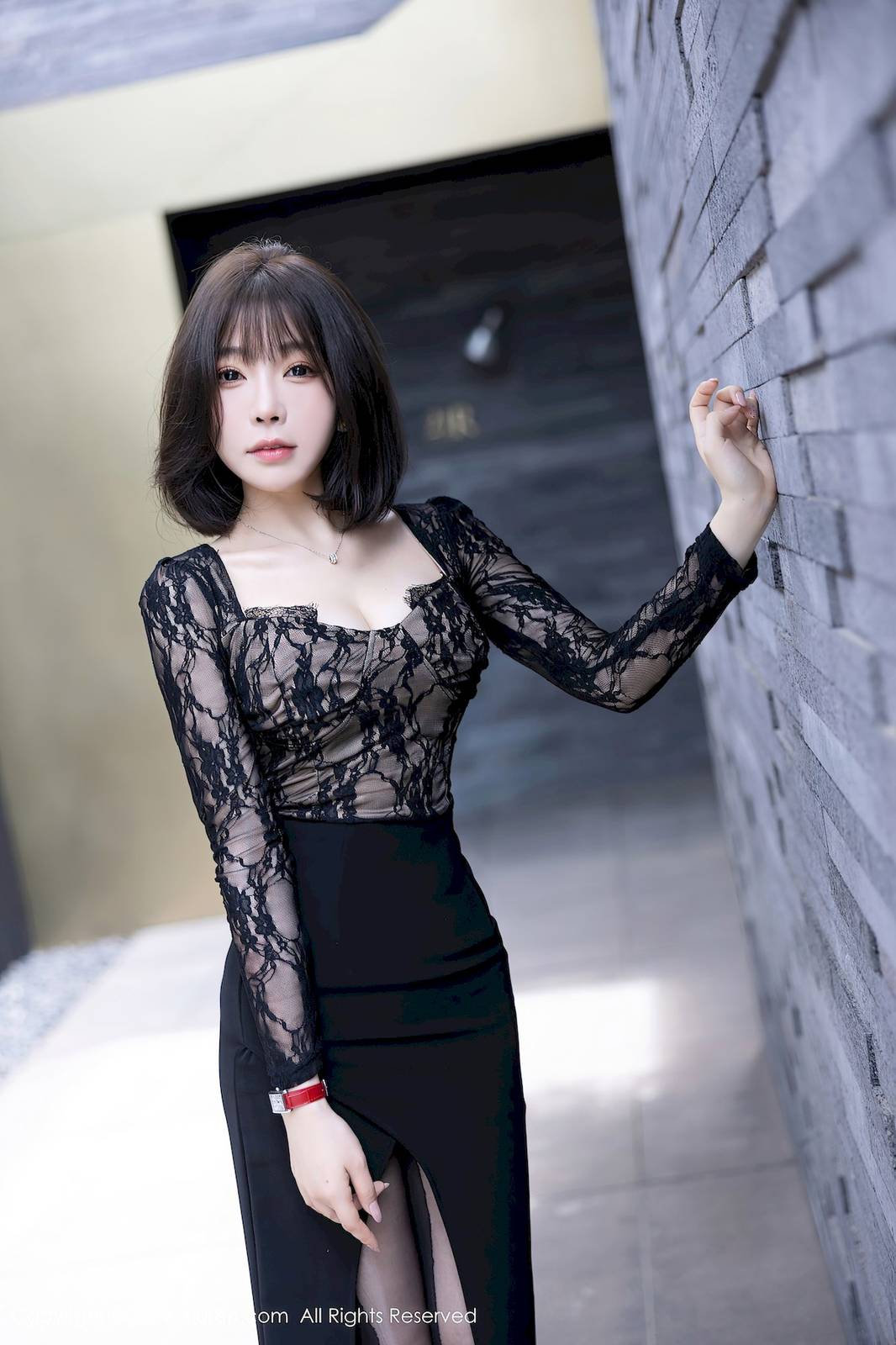 秀人网女神徐莉芝Booty黑色连衣裙魅惑黑丝崇左旅拍-13