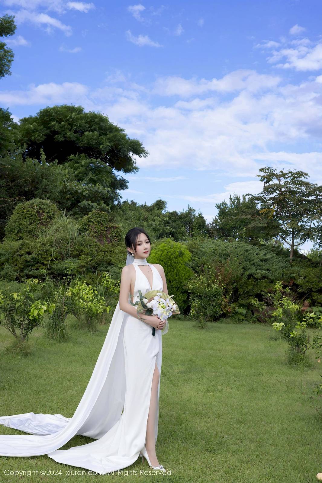 秀人网模特鱼子酱Fish白丝婚纱婚礼拍摄主题韩国旅拍-2