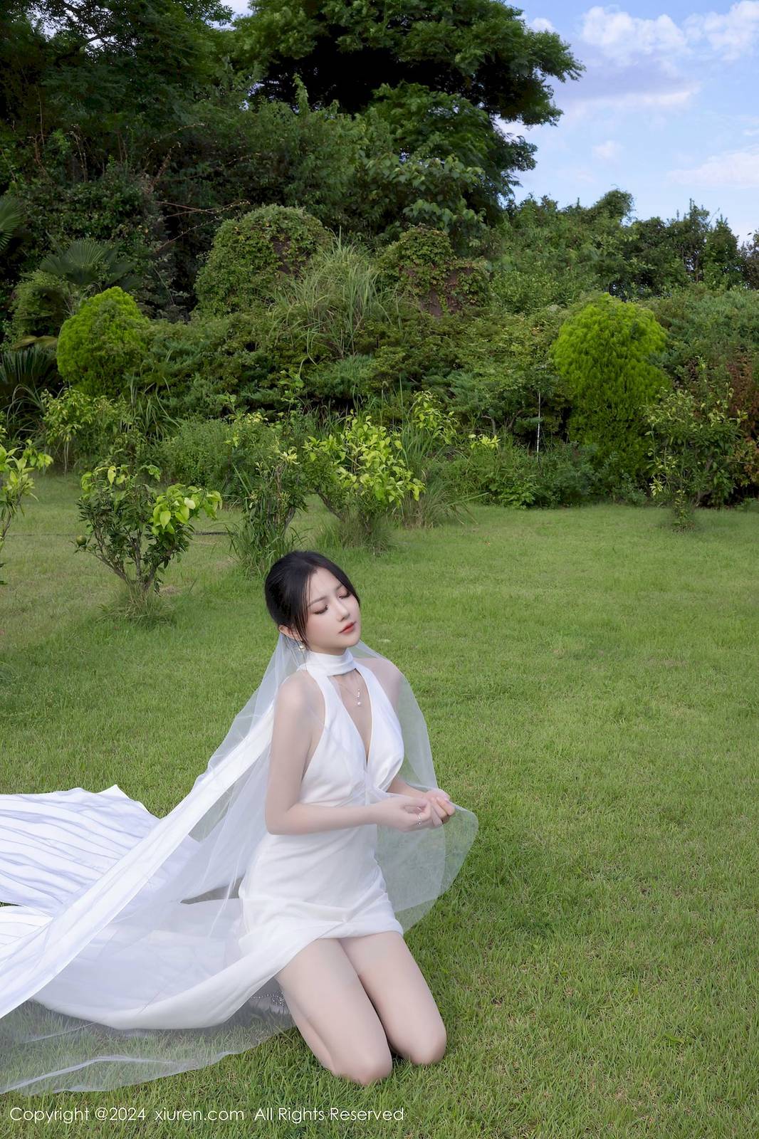 秀人网模特鱼子酱Fish白丝婚纱婚礼拍摄主题韩国旅拍-6