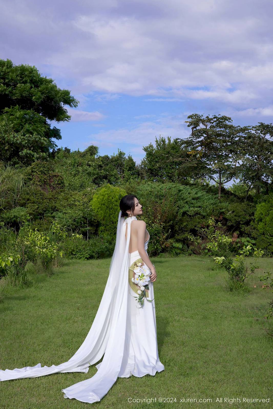 秀人网模特鱼子酱Fish白丝婚纱婚礼拍摄主题韩国旅拍-9