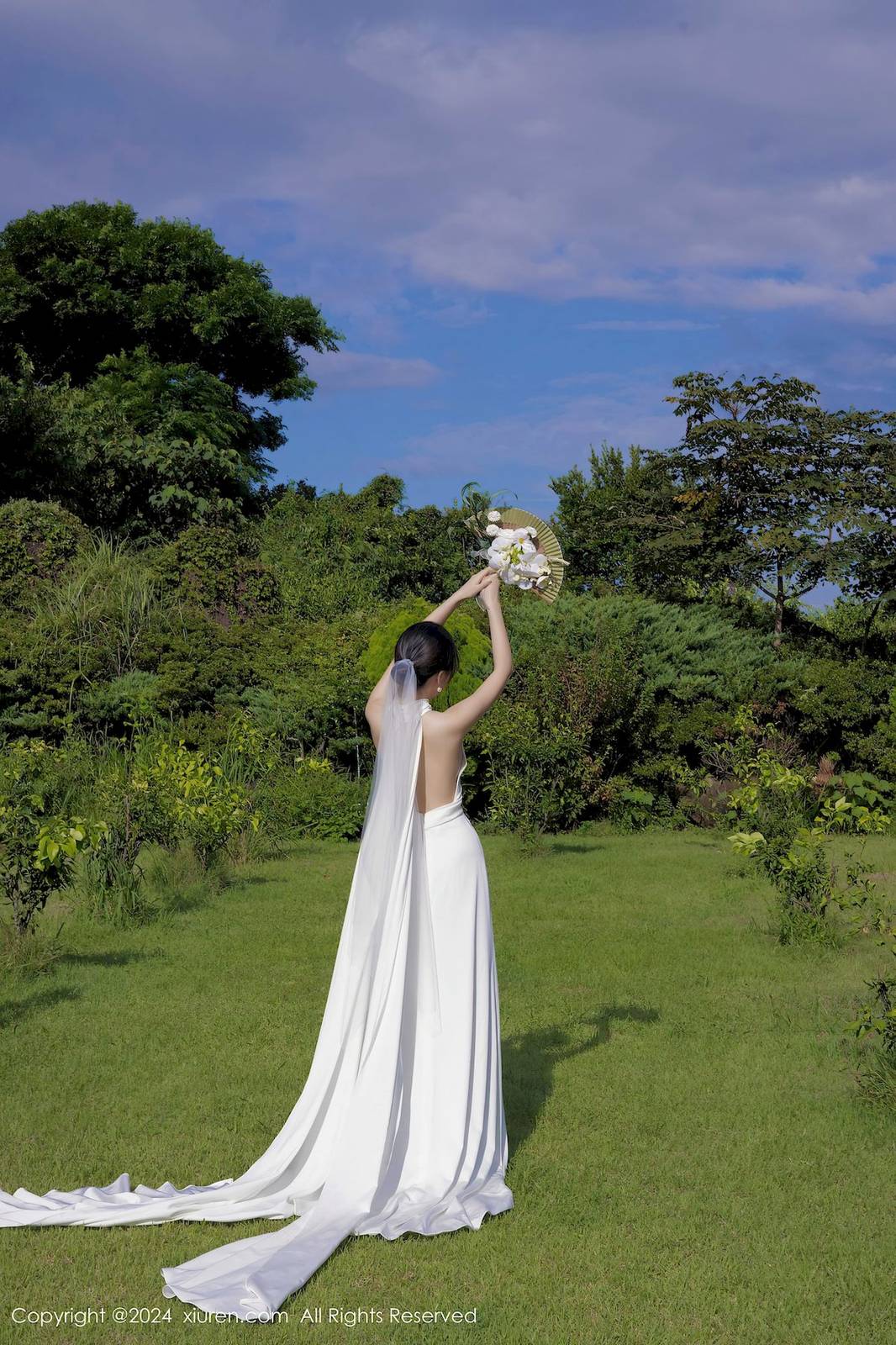 秀人网模特鱼子酱Fish白丝婚纱婚礼拍摄主题韩国旅拍-8