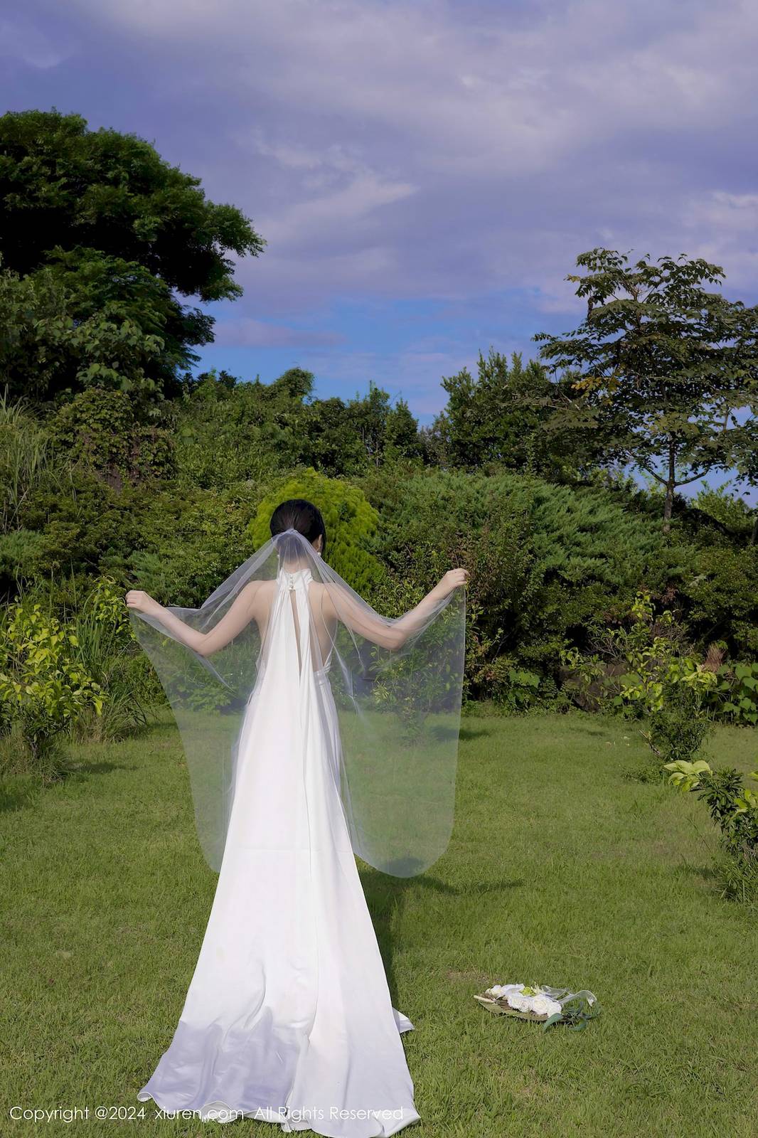 秀人网模特鱼子酱Fish白丝婚纱婚礼拍摄主题韩国旅拍-14