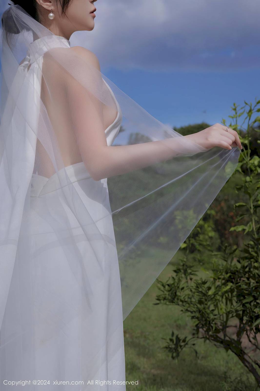 秀人网模特鱼子酱Fish白丝婚纱婚礼拍摄主题韩国旅拍-25
