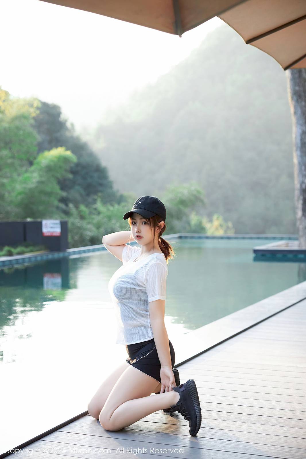 秀人网模特养乐多Doll清纯甜美身姿苗条性感写真-9