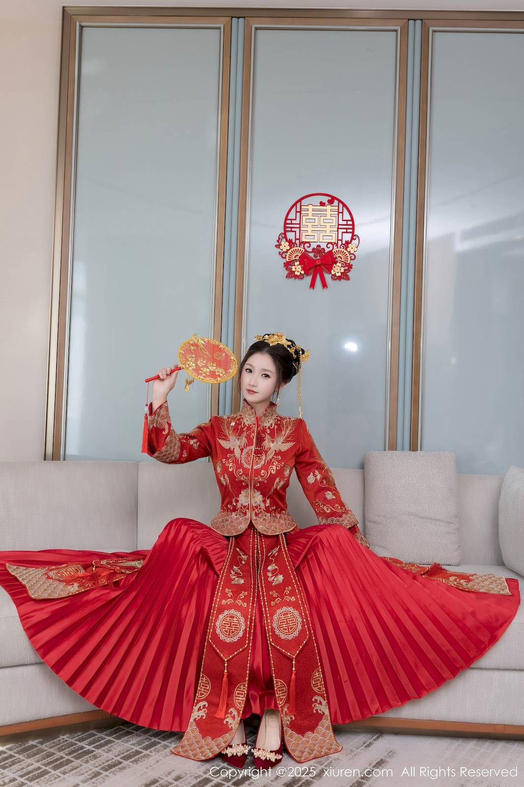 秀人网模特杏子Yada新娘服饰魅惑黑丝装扮韩国旅拍-15