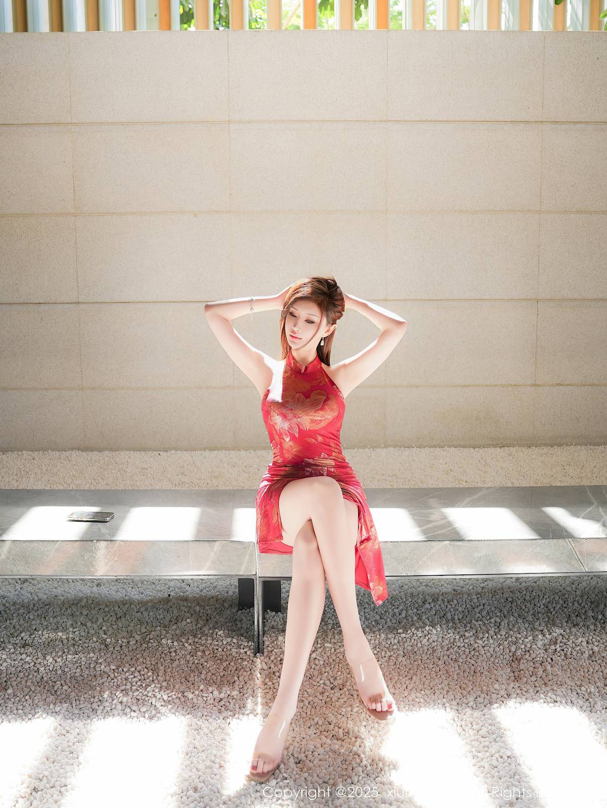 秀人网女神Carol周妍希X红色旗袍御姐气息泰国旅拍-22