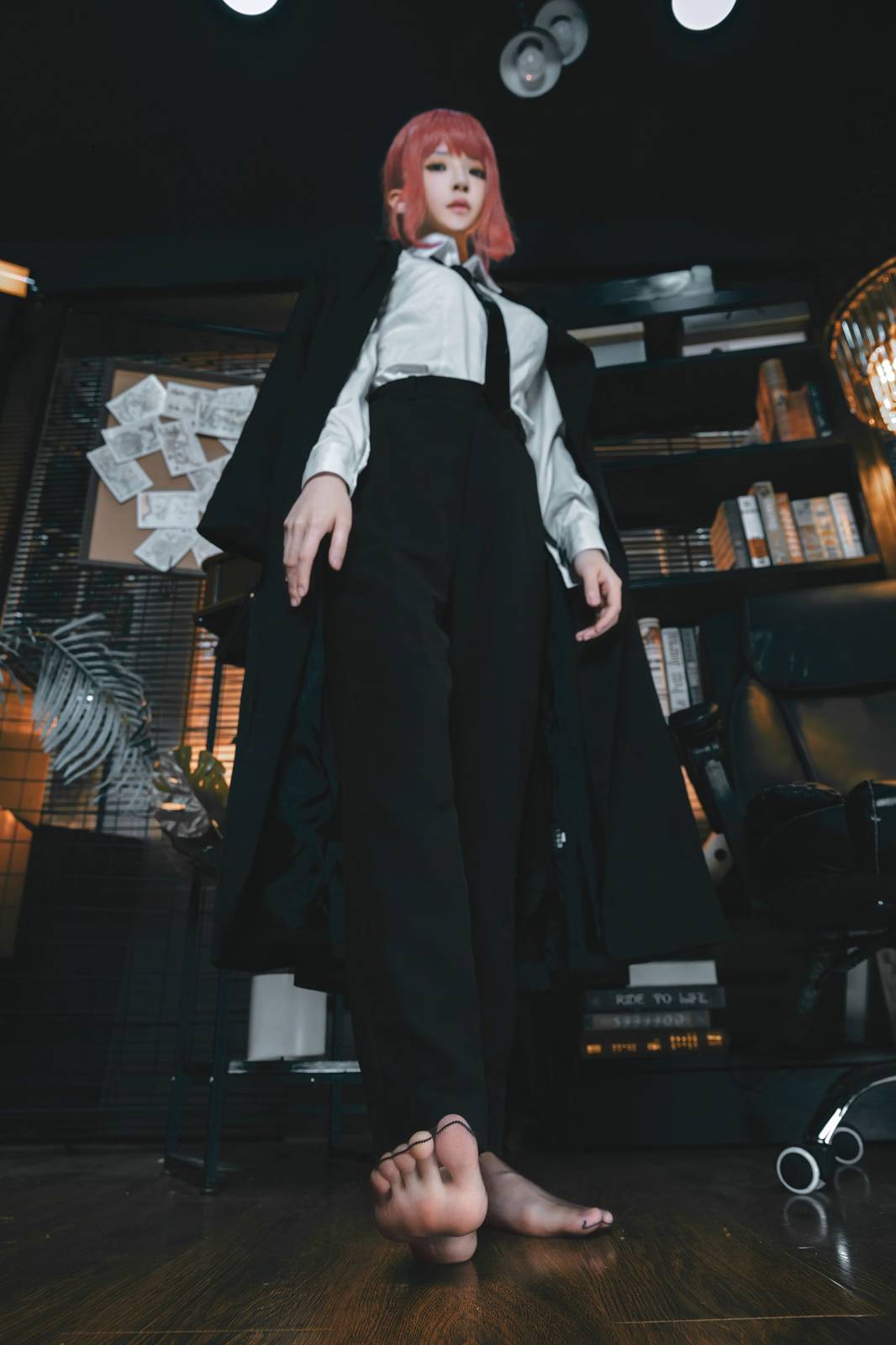 软妹子桜桃喵白衬衫肉色丝袜职场OL装扮COS玛奇玛-9