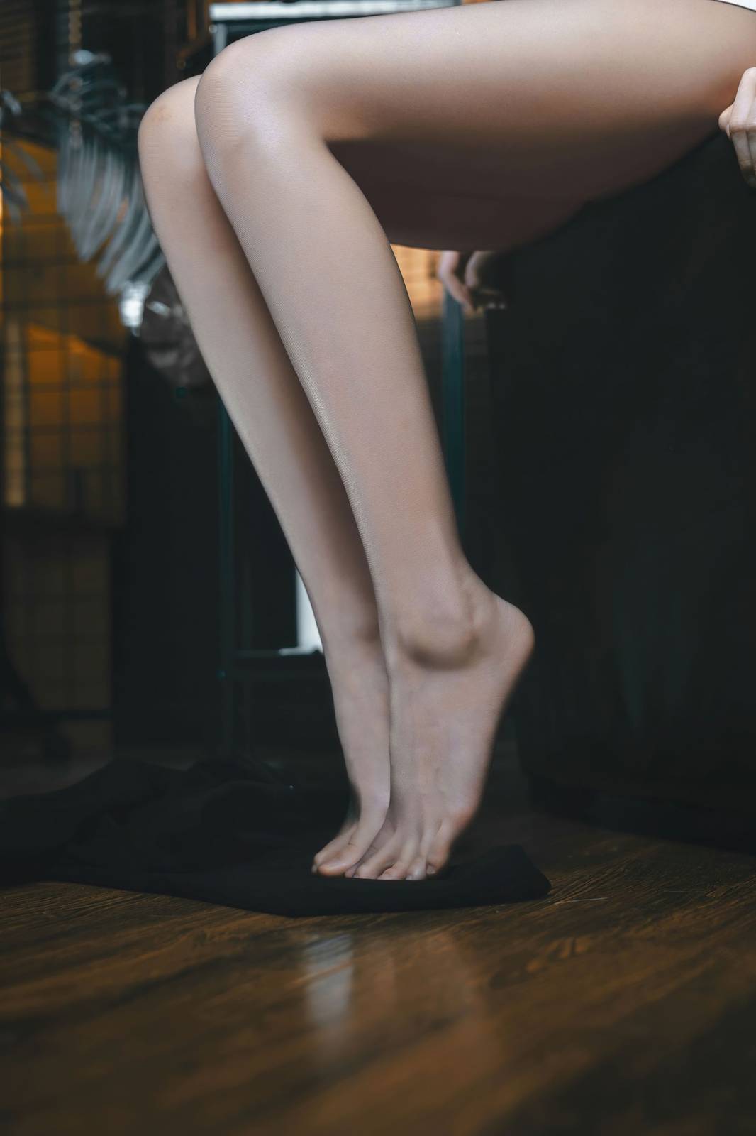 软妹子桜桃喵白衬衫肉色丝袜职场OL装扮COS玛奇玛-12