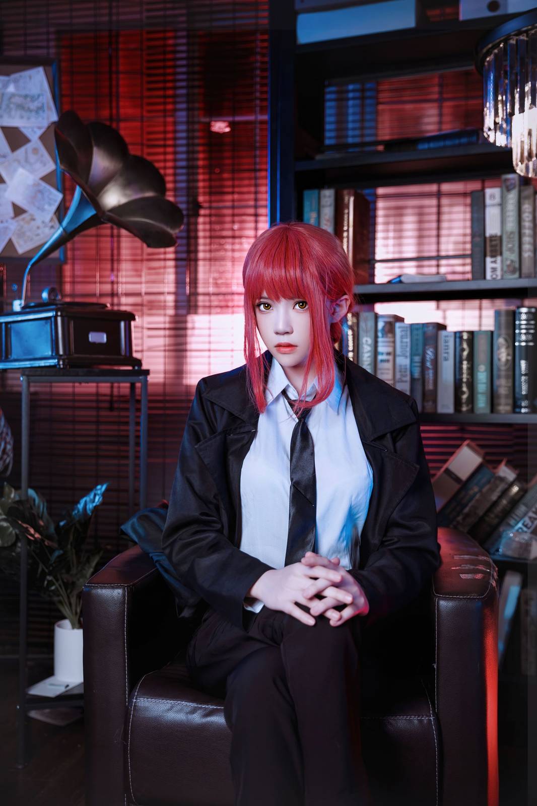 软妹子桜桃喵白衬衫肉色丝袜职场OL装扮COS玛奇玛-17