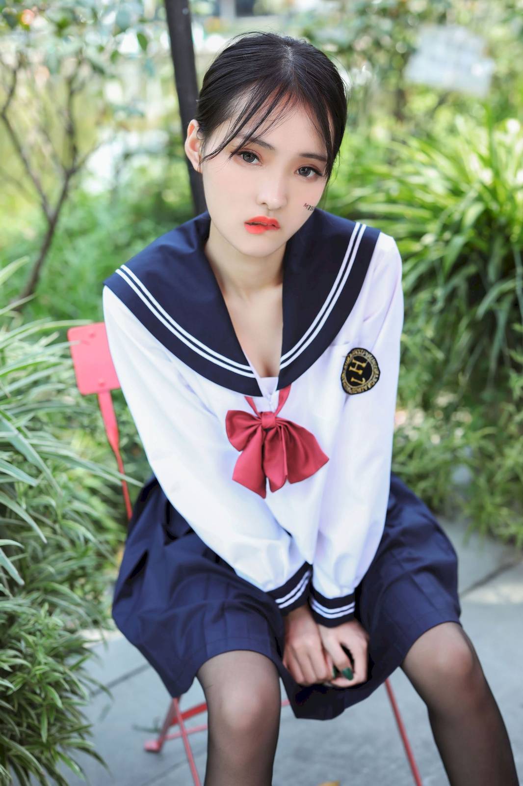 MZSOCK爱美足清秀妹子茜茜黑丝学生装户外写真-4