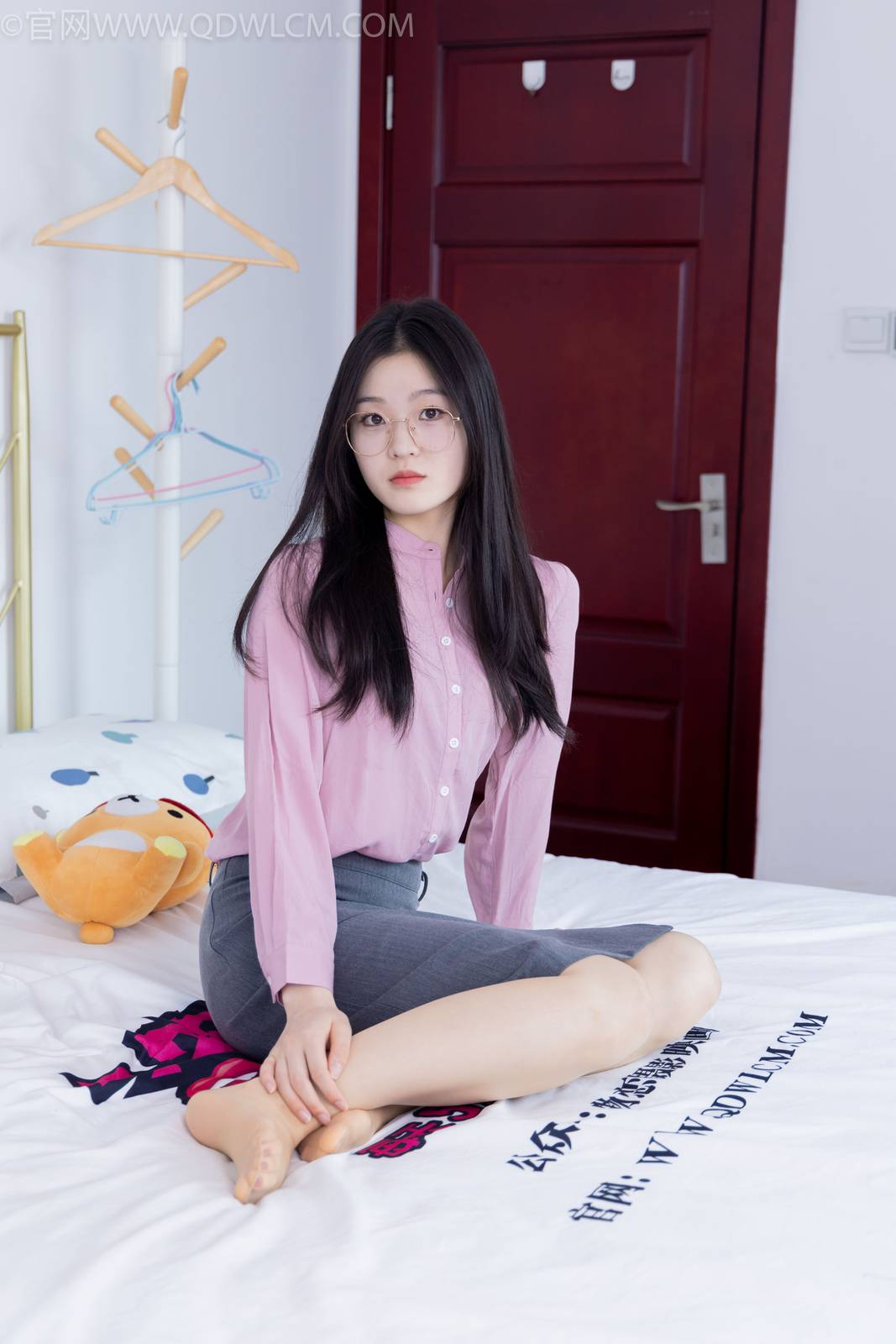 物恋传媒模特青柠粉红丽人酒窝浅浅主题清纯写真-60