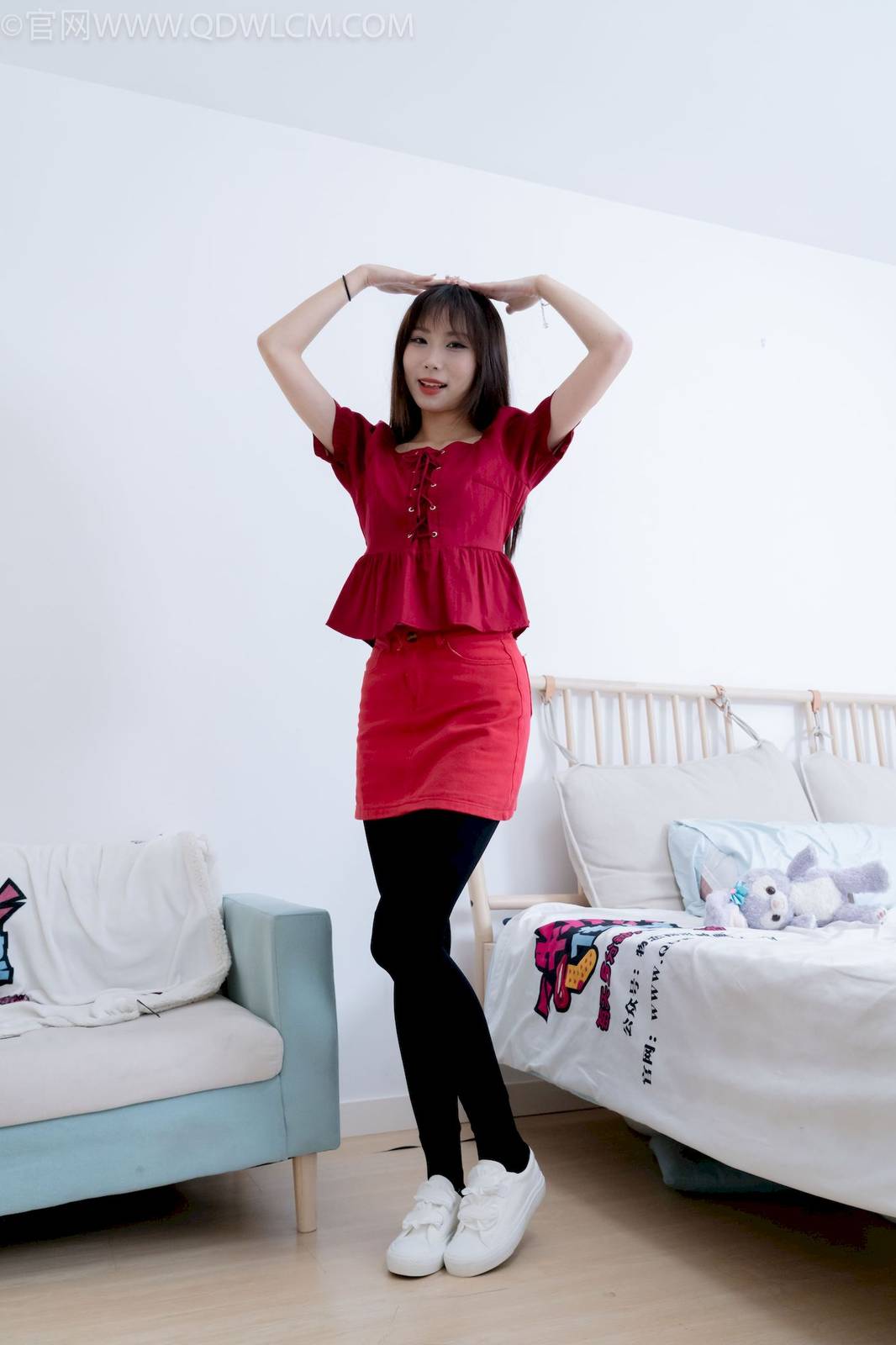 物恋传媒模特泡泡红色服饰朝暮与春秋主题写真-57