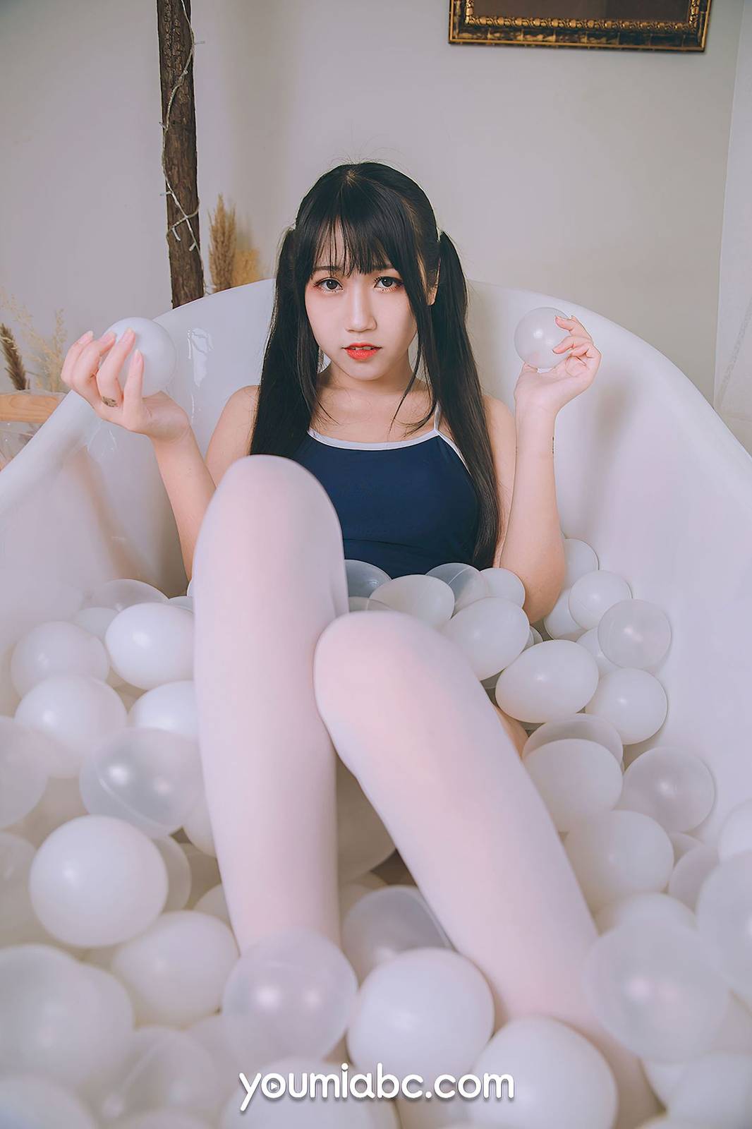 YouMiabc尤蜜模特不呆猫盛夏时节死库水装束写真