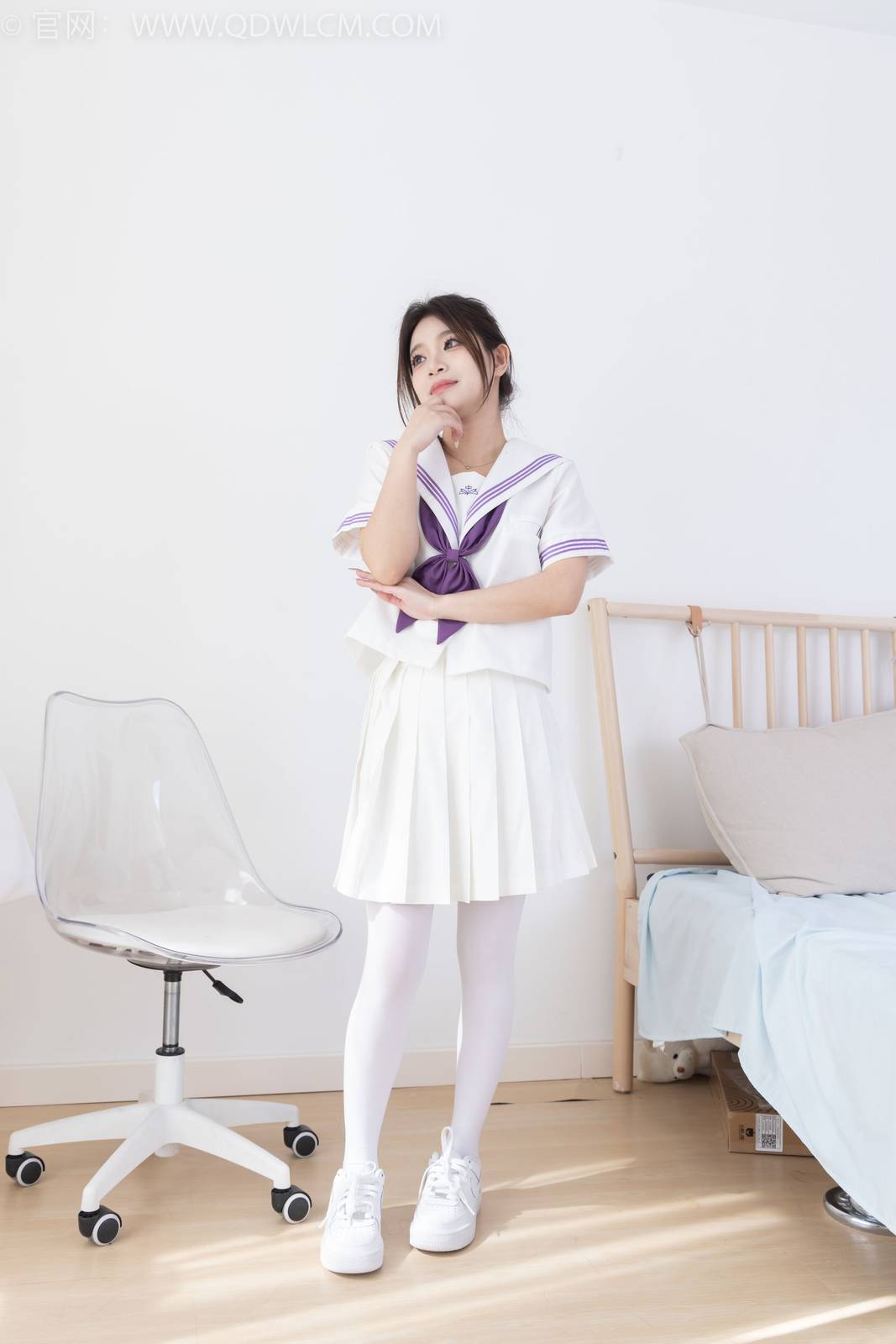 物恋传媒模特闪闪白色JK制服套装白丝板鞋写真-80