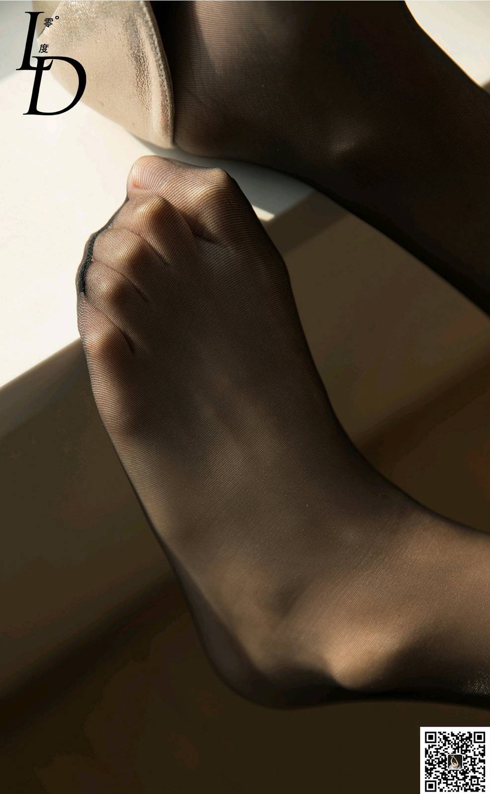 LD零度模特紫薇白色衬衫牛仔短裙日常穿搭写真-10