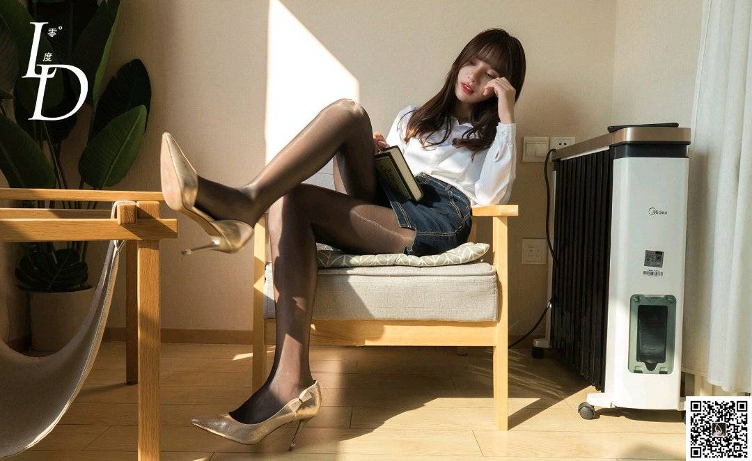 LD零度模特紫薇白色衬衫牛仔短裙日常穿搭写真-17