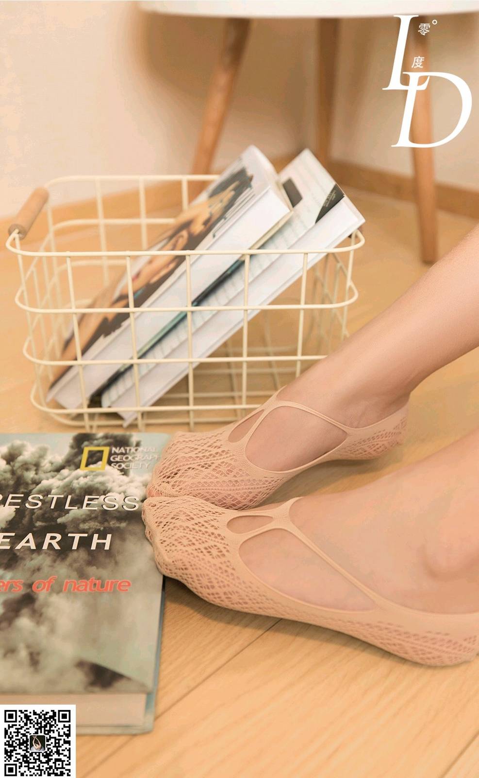 LD零度模特一含浅紫针织开衫‌修长美腿居家写真-53