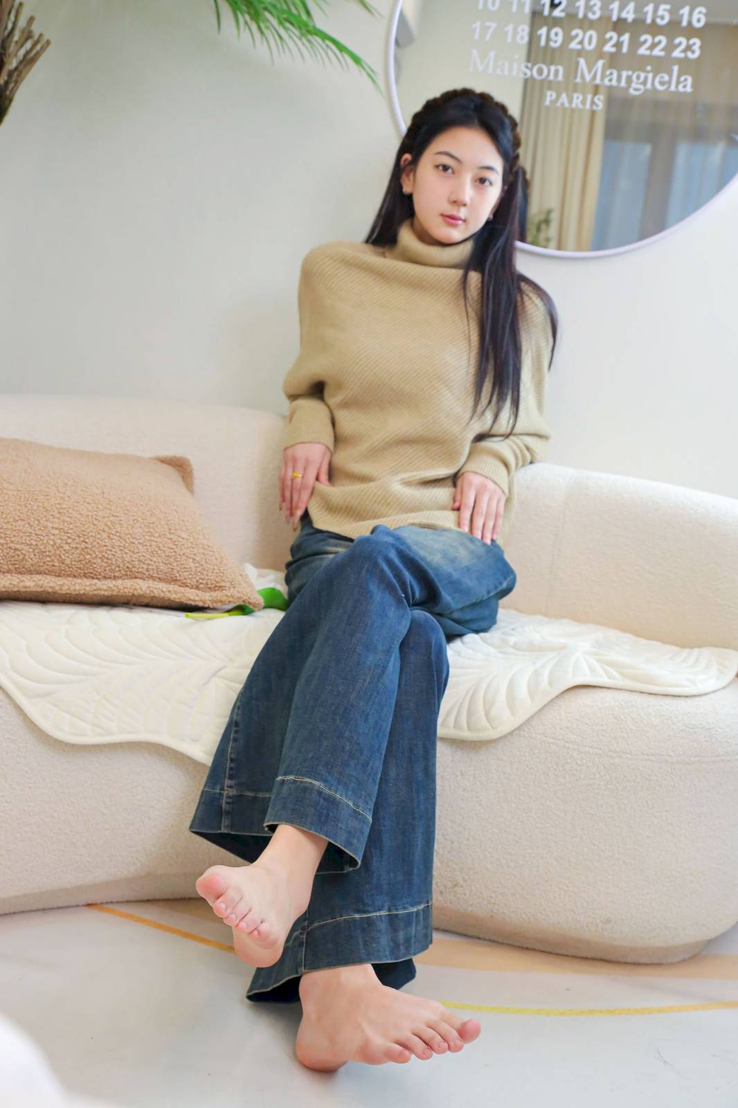 绮梦摄影模特小宇高领毛衣阔腿牛仔裤休闲写真-88