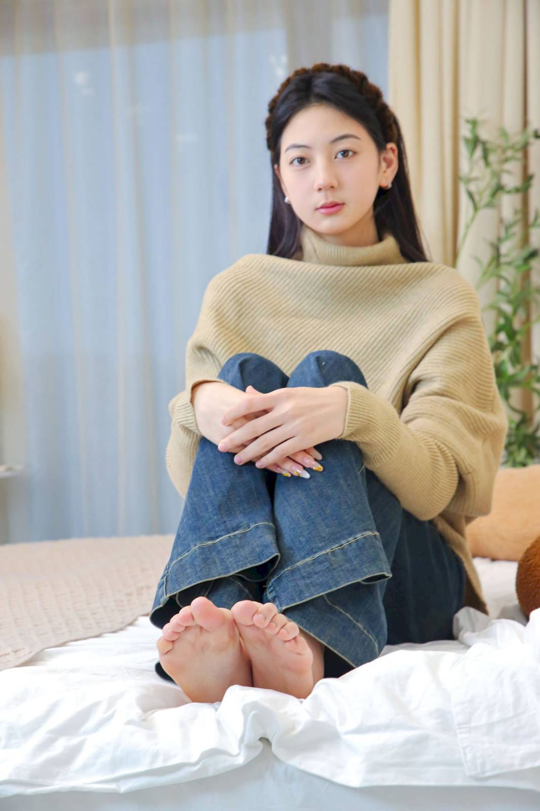 绮梦摄影模特小宇高领毛衣阔腿牛仔裤休闲写真-100