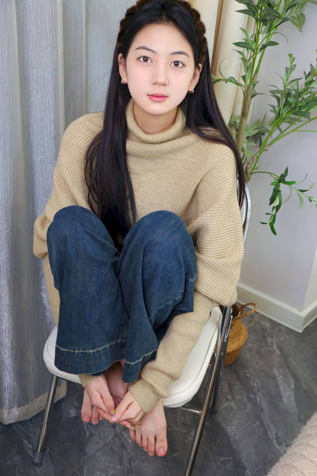 绮梦摄影模特小宇高领毛衣阔腿牛仔裤休闲写真-209
