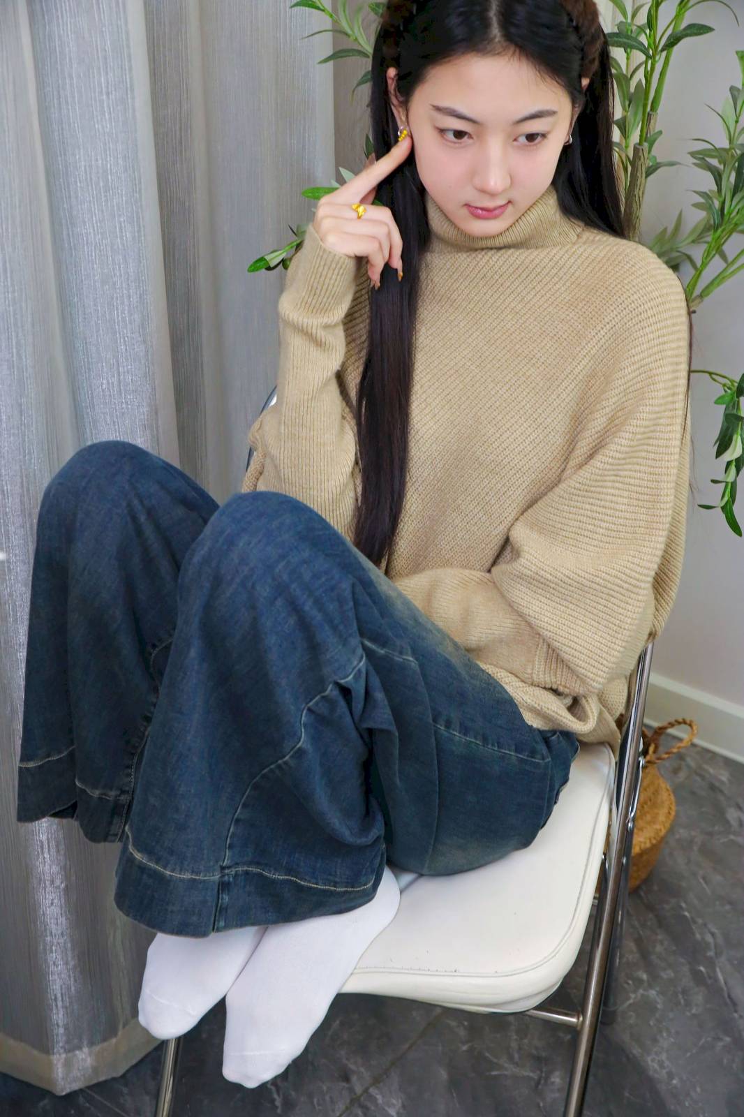 绮梦摄影模特小宇高领毛衣阔腿牛仔裤休闲写真-222