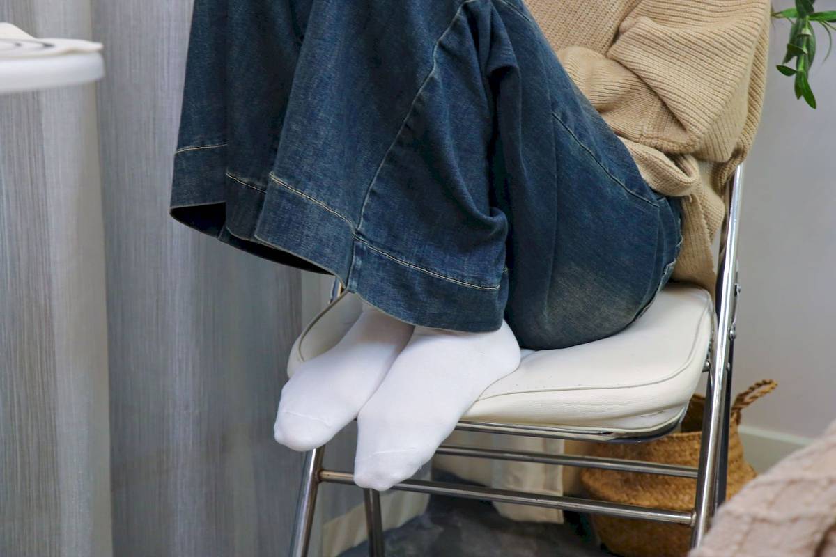 绮梦摄影模特小宇高领毛衣阔腿牛仔裤休闲写真-219