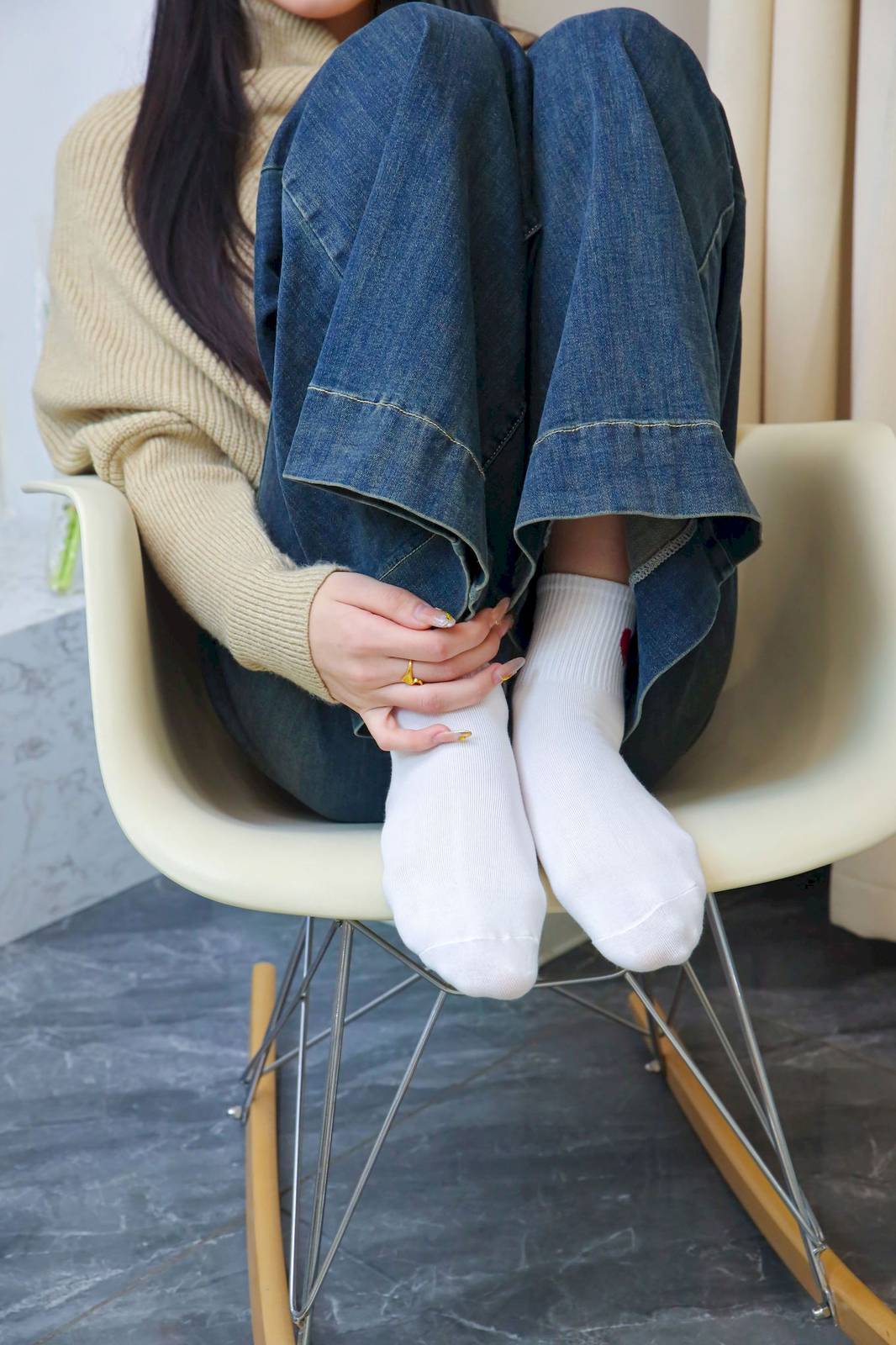 绮梦摄影模特小宇高领毛衣阔腿牛仔裤休闲写真-248