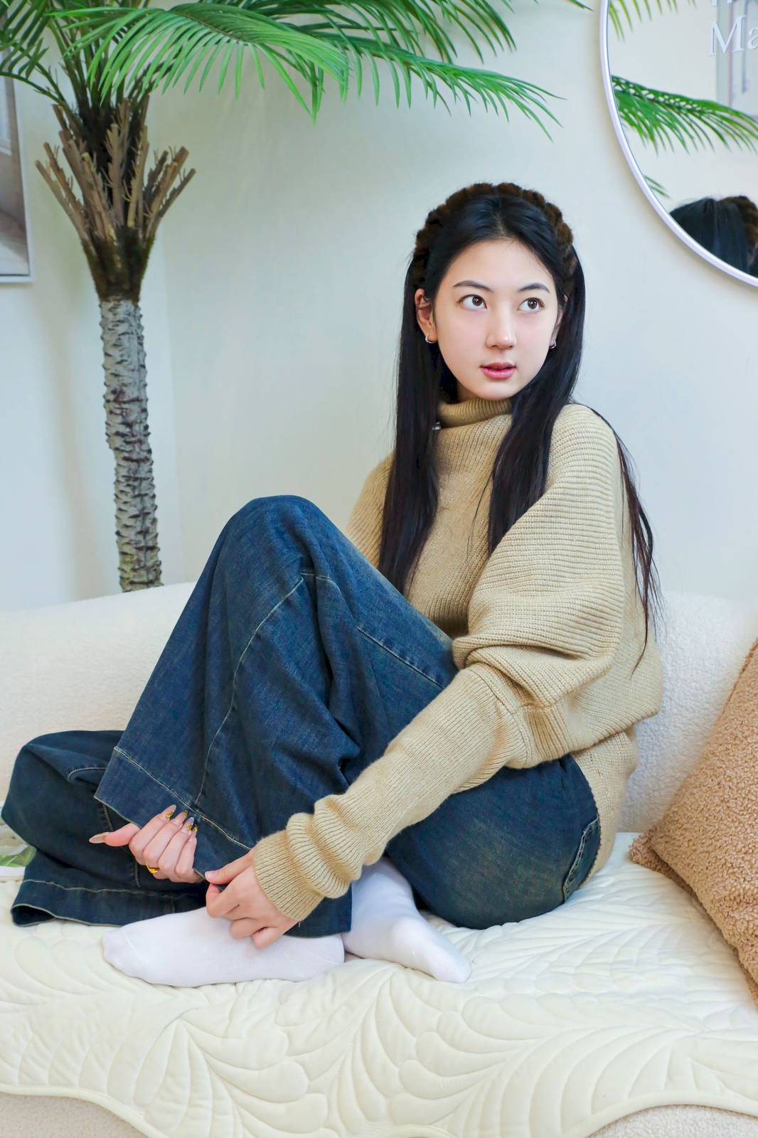 绮梦摄影模特小宇高领毛衣阔腿牛仔裤休闲写真-297